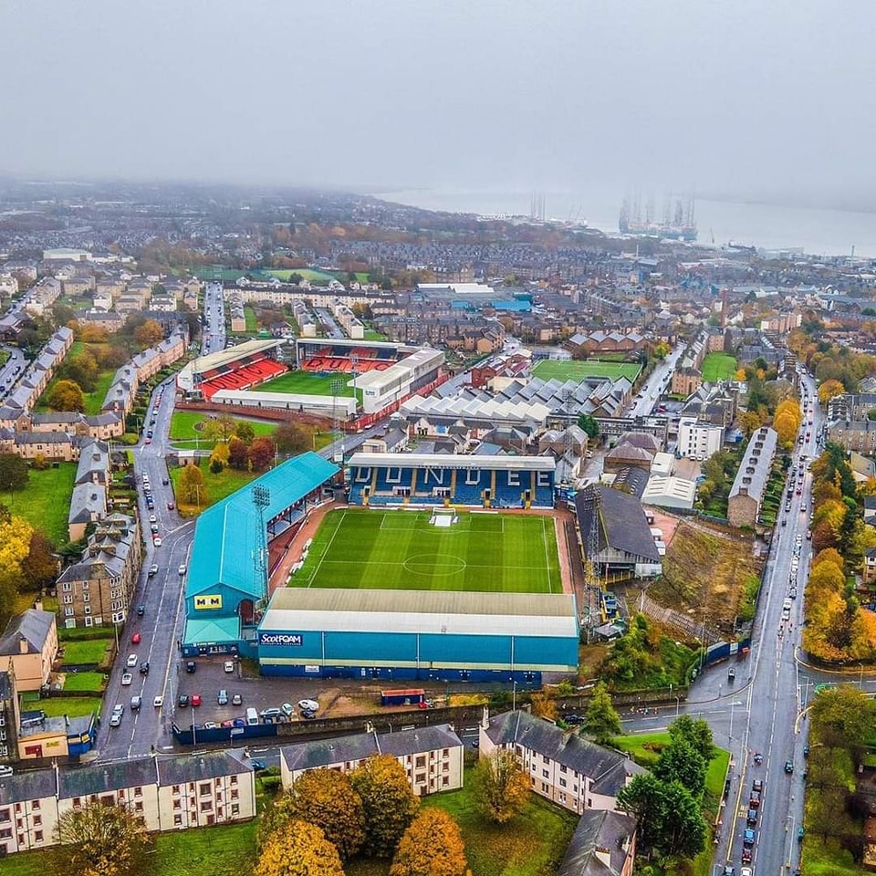 When - 🏴󠁧󠁢󠁳󠁣󠁴󠁿 Dundee FC & Dundee United's stadiums are just 200 meters ...