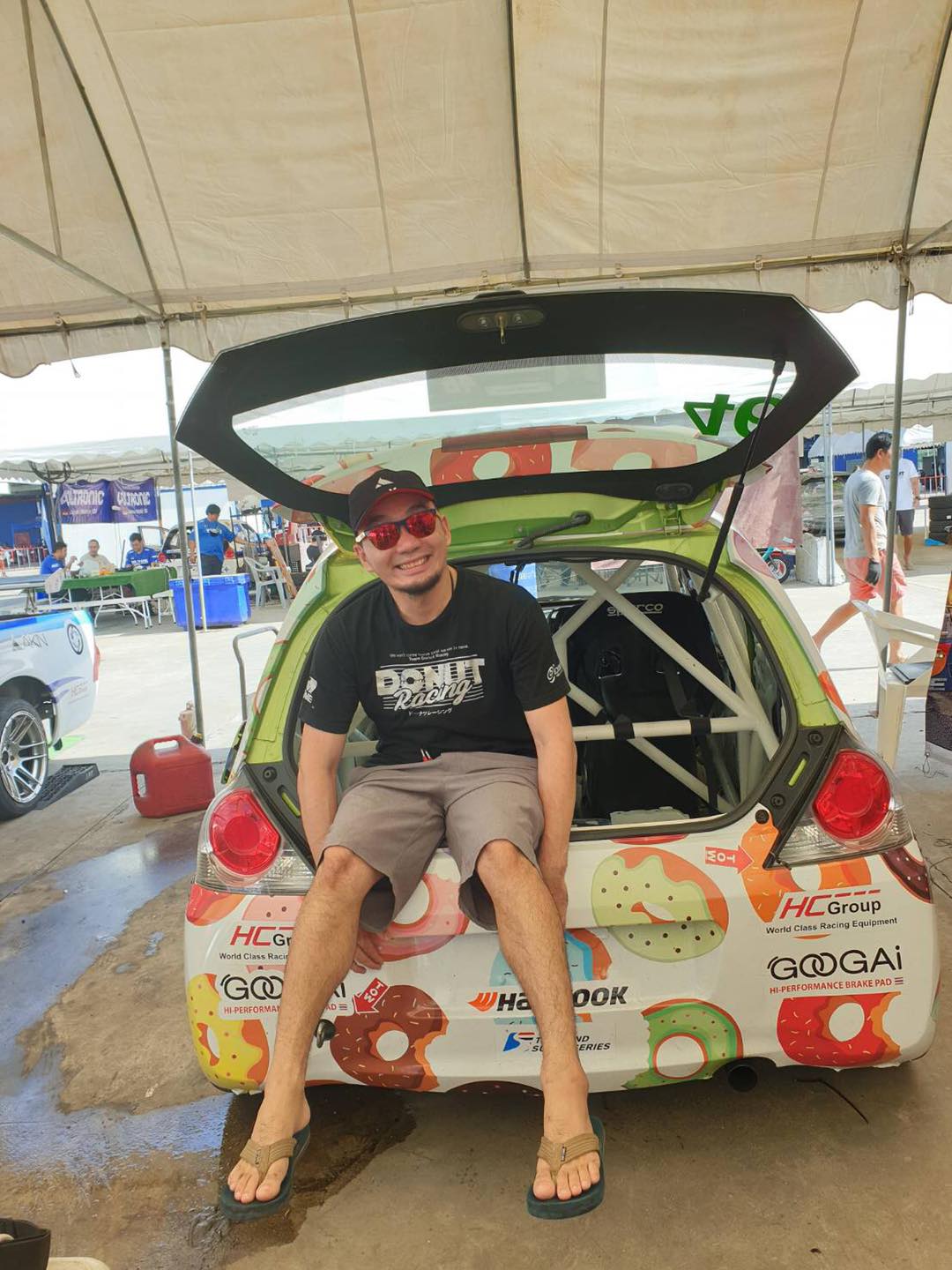 เมื่อวาน เสริฟของหวานอร่อยไปหน่อย 🥰... - Team Donut Racing