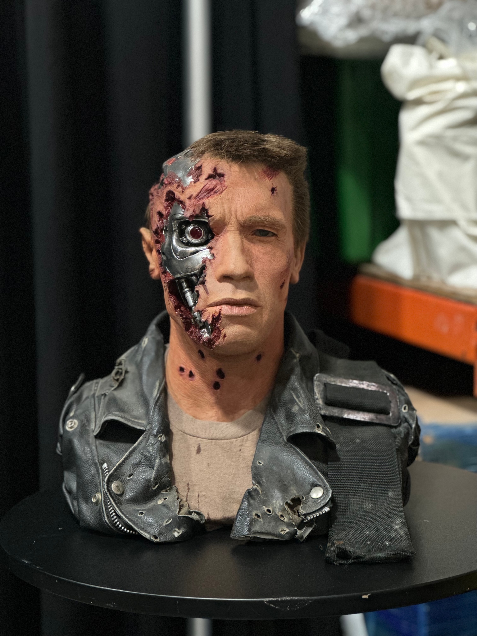 Come with me if you want to bid! For the production of Terminator
