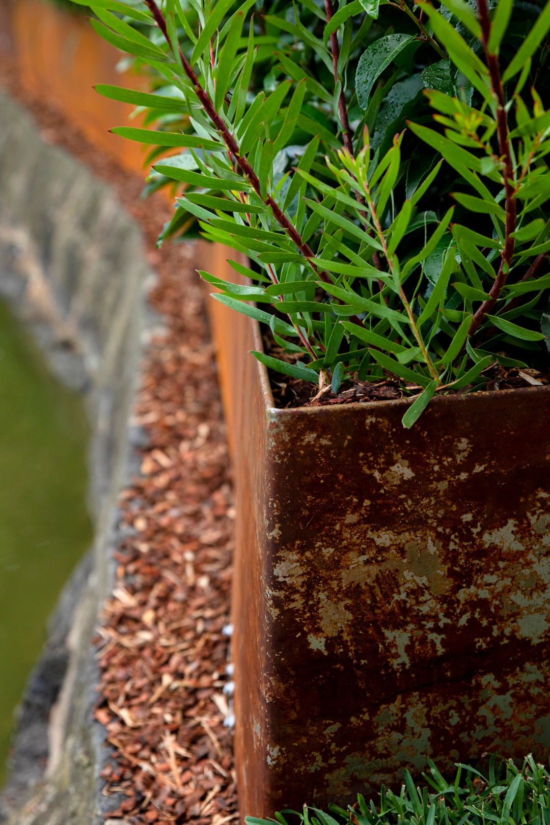 Introducing BlueScope®... - FormBoss Metal Garden Edging