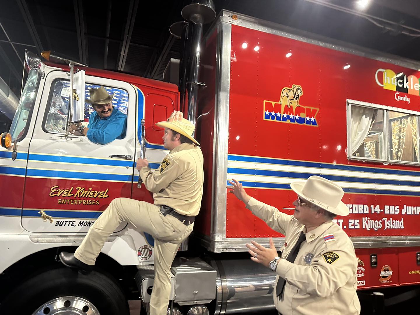 💨 Who remembers Smokey and the... - The Evel Knievel Museum | Facebook