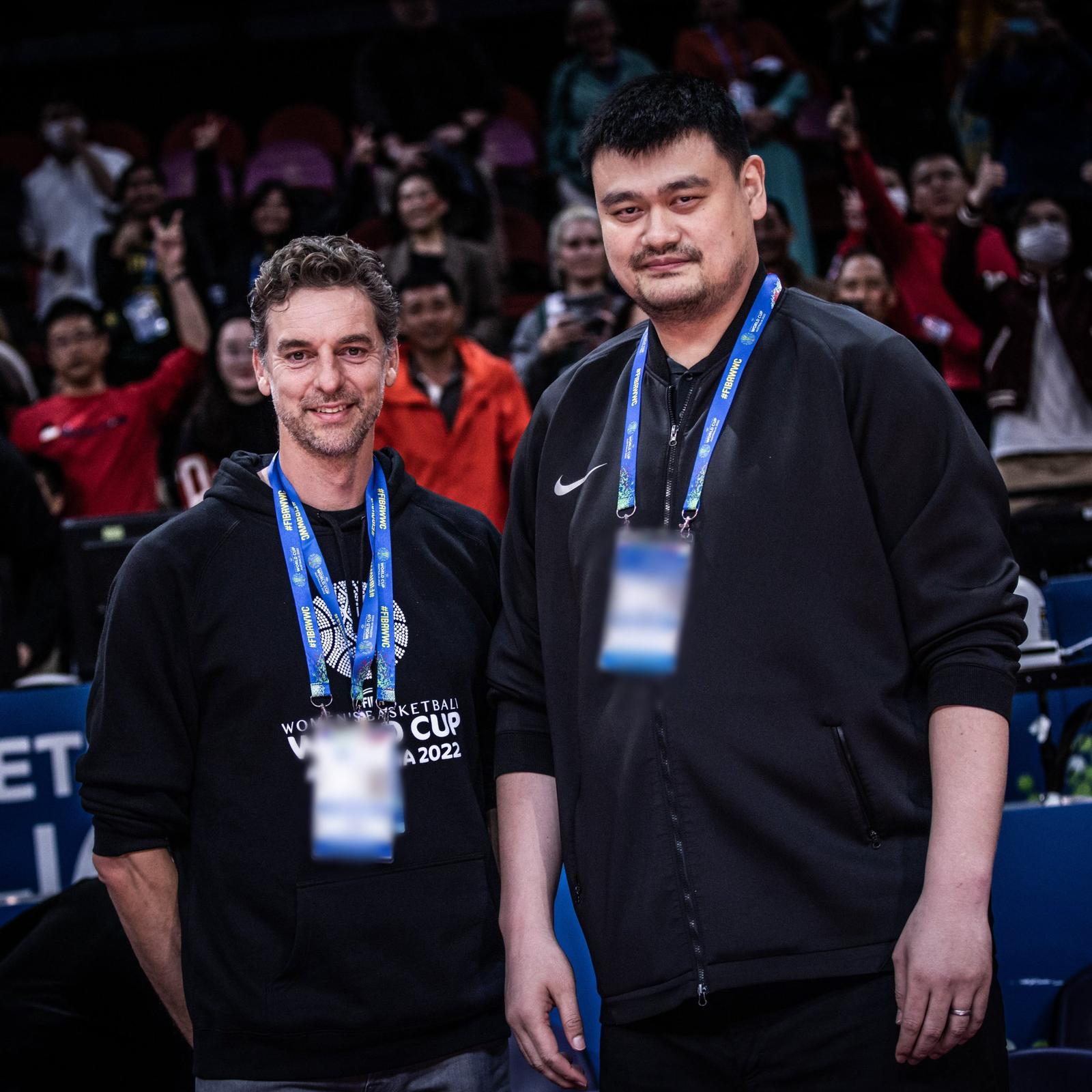 Always great to see my friend 姚明 Yao Ming! Not many people in