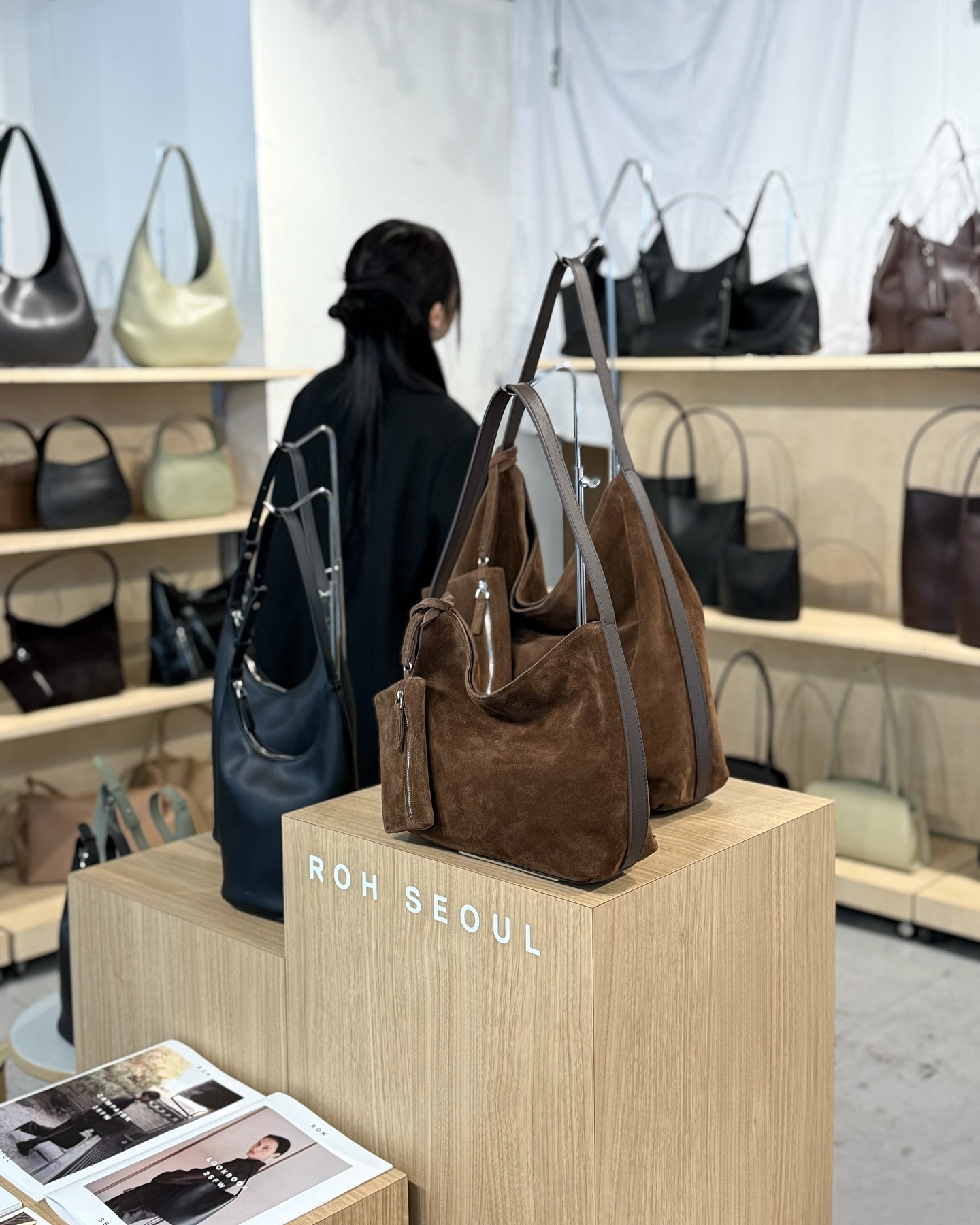 로서울 / ROH SEOUL - 로서울 / ROH SEOUL added a new photo — in