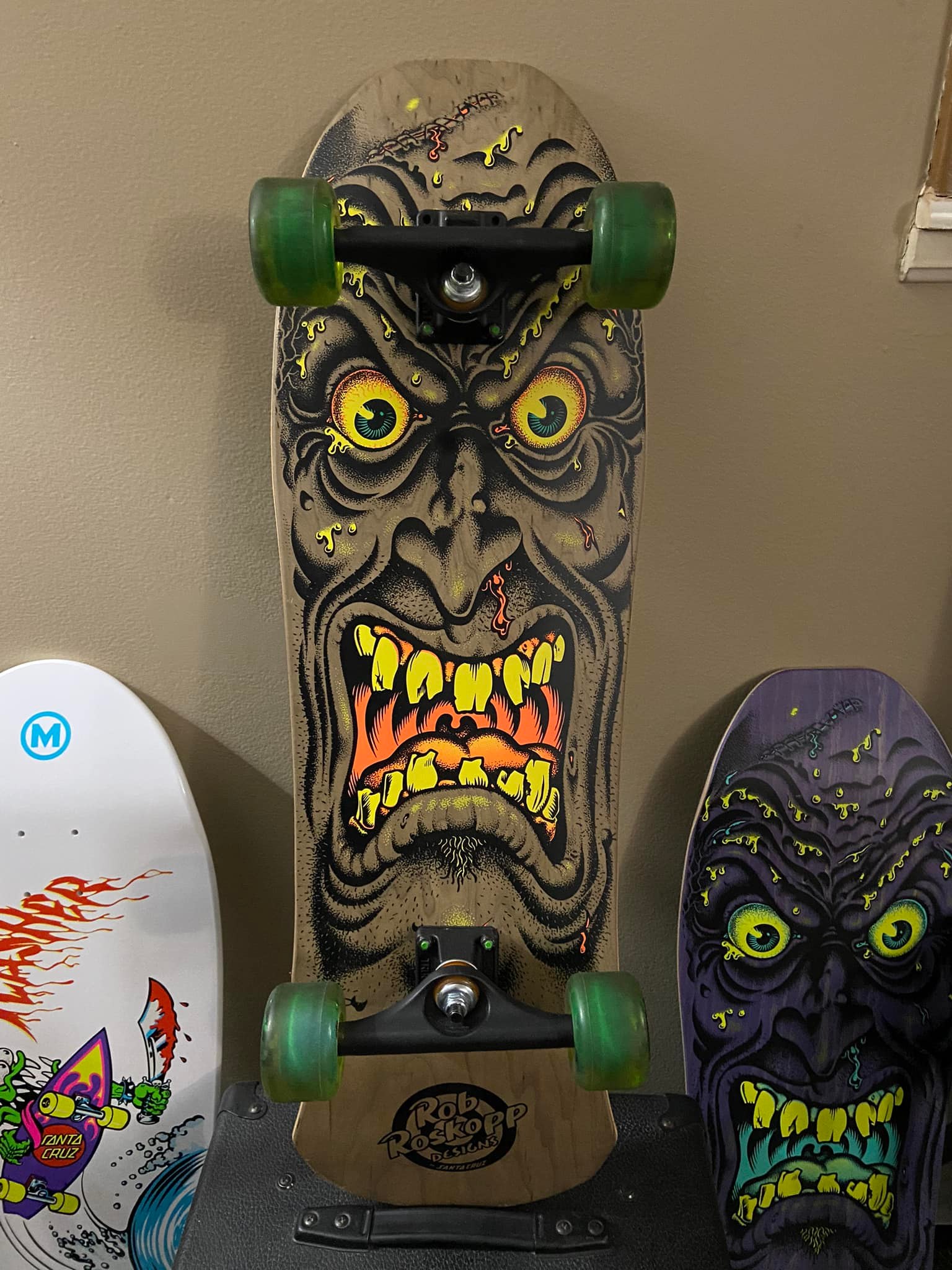 Santa Cruz Complete Skateboard VTG Santa Cruz OJII Speed Wheels 