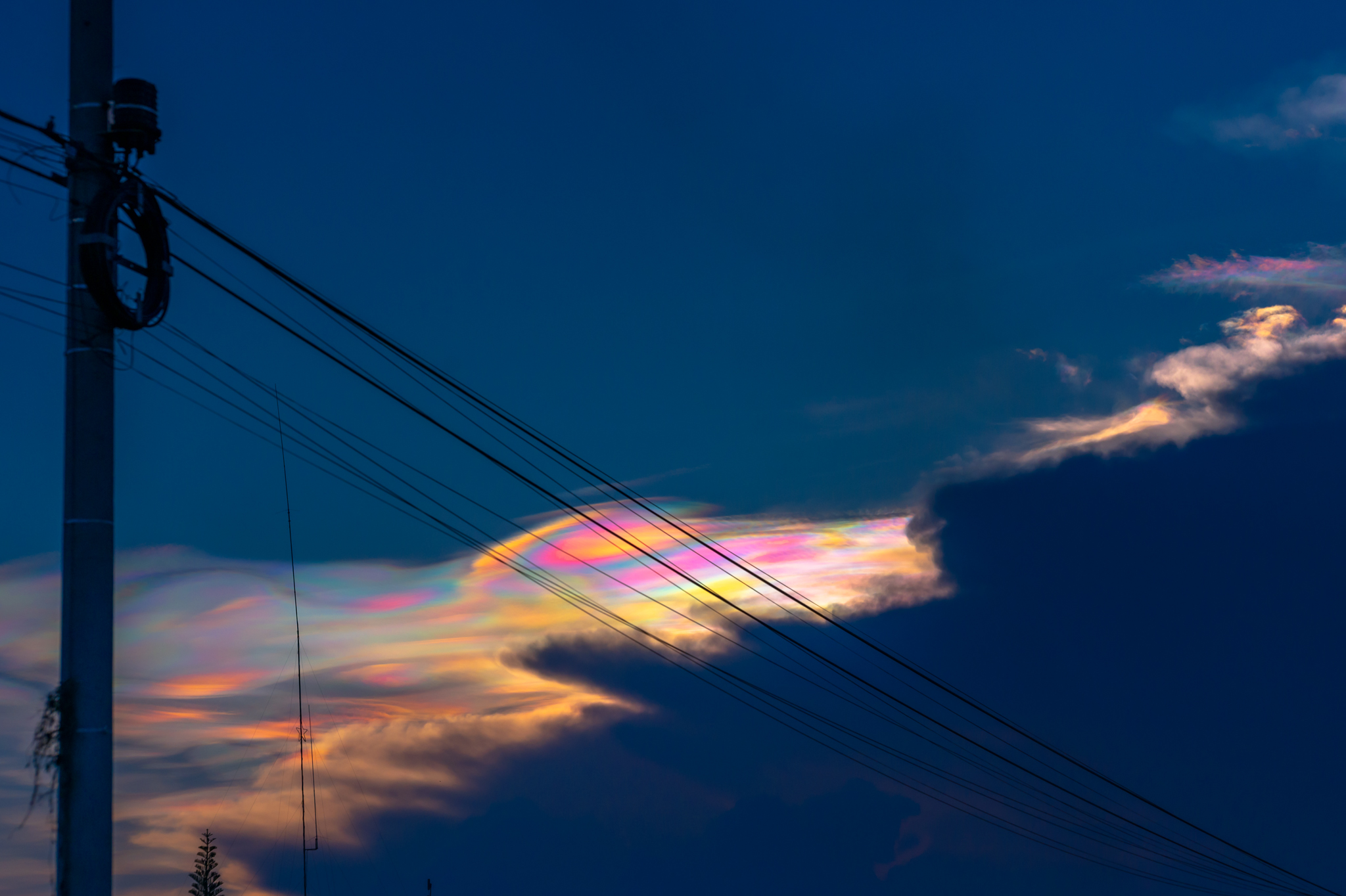A Cloud iridescence view in... - E s k a p o | Facebook