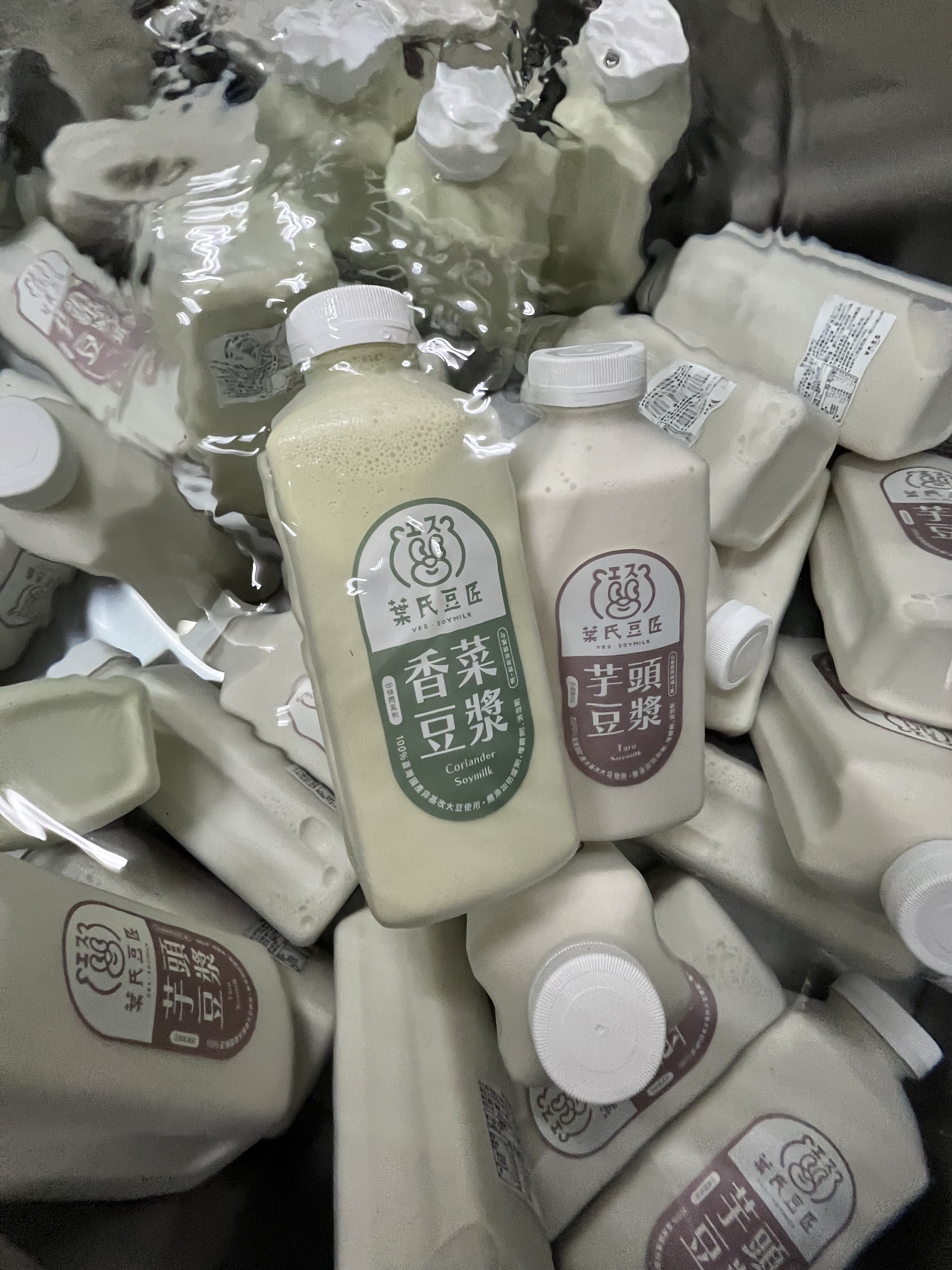 天空藍 香蕉黃 柳丁橙 很合理吧！ 但有些人會說芋頭紫... - YES Soy Milk 葉氏豆匠