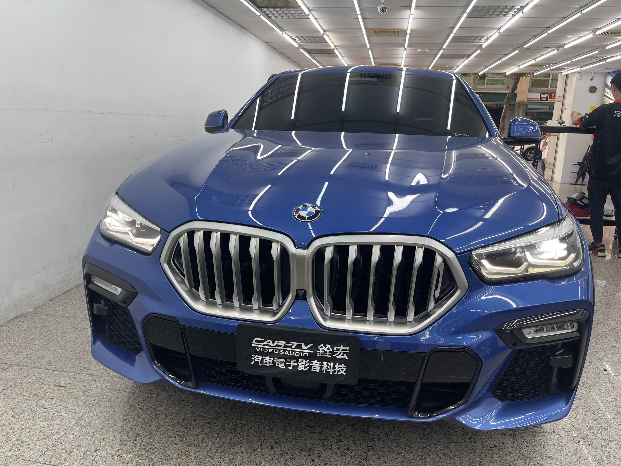 ACC主動式跟車現在已經是許多車款的標配功能，在漫長的旅途中能讓駕駛壓力少很多... - 銓宏汽車影音多媒體科技（股）公司 | Facebook