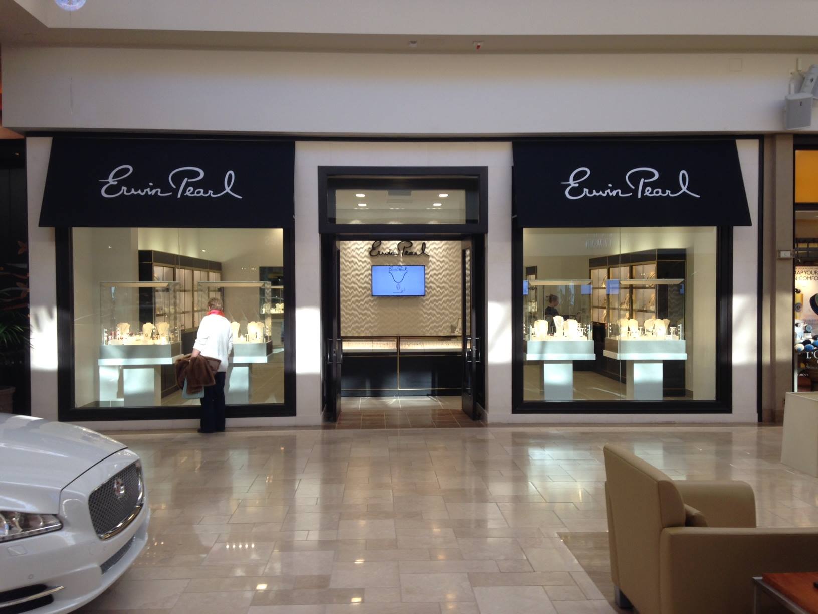 Erwin Pearl - We are proud to present to you our New Store...