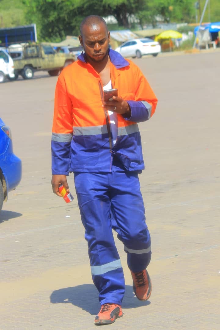 Godman Batsho Machola