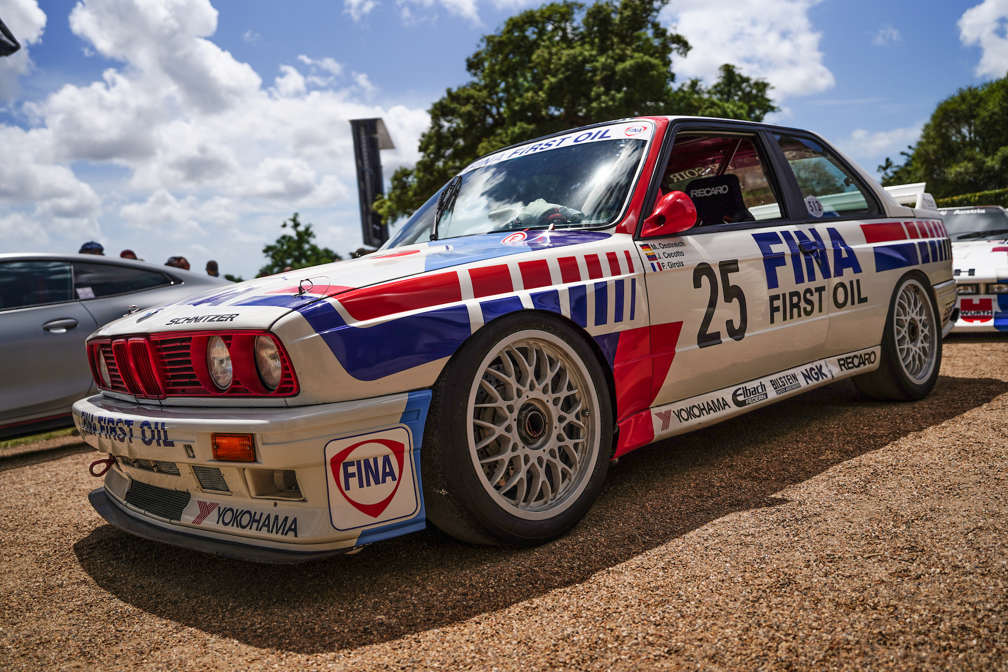 Carrera Digital 132 BMW 320 Turbo Surbaissée – Team Schnitzer N°7 – Échelle 1:32 – Feux Avant/arrière – Voiture Slot Racing