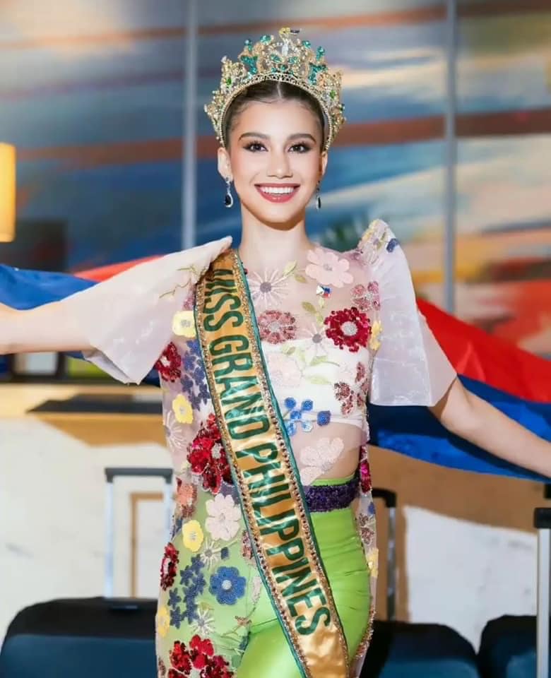 PTOP News - LOOK : Nikki De Moura's departure look, she is... | Facebook