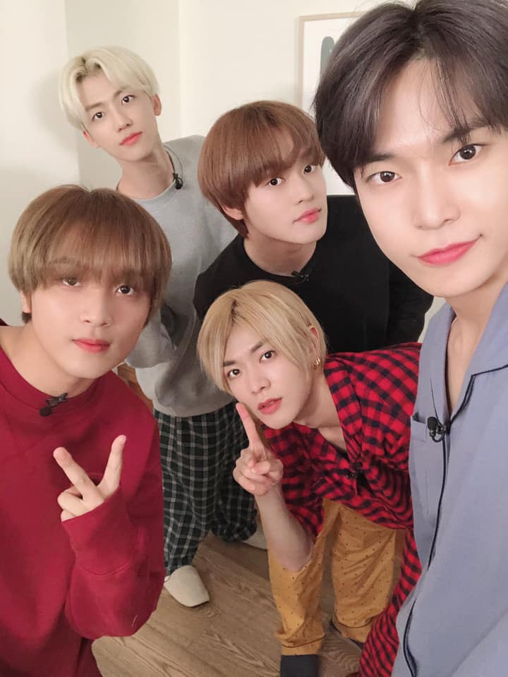 𝙽𝚎𝚘 - 💚💚💚💚💚 🐻🐰🐬🐙🐰 #아빠안잔다 #NCT #NCTU #RESONANCE #RESONANCE_Pt1 #NCT ...