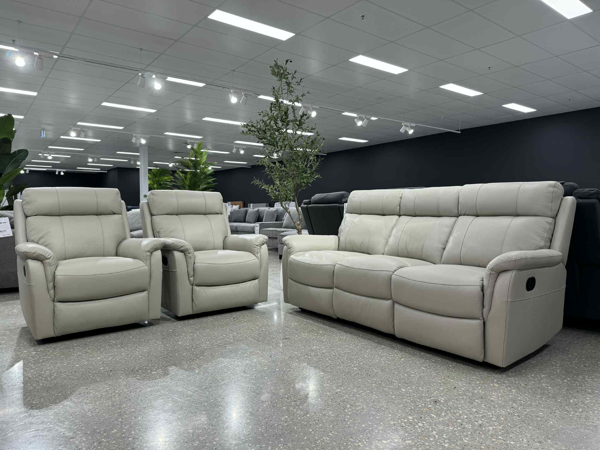 The Wholesale - IN-STOCK ️ Hamilton Recliner Suite in 100% Thick ...