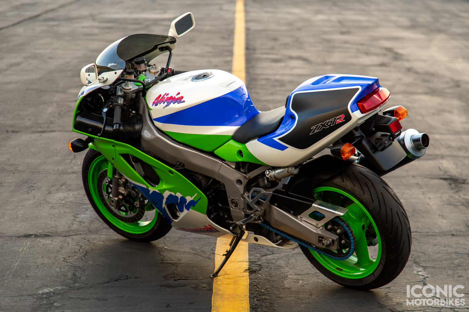 ad: Kawasaki Zx7r P1 1996 - Wilkomoto Classics 07525 186731 Full