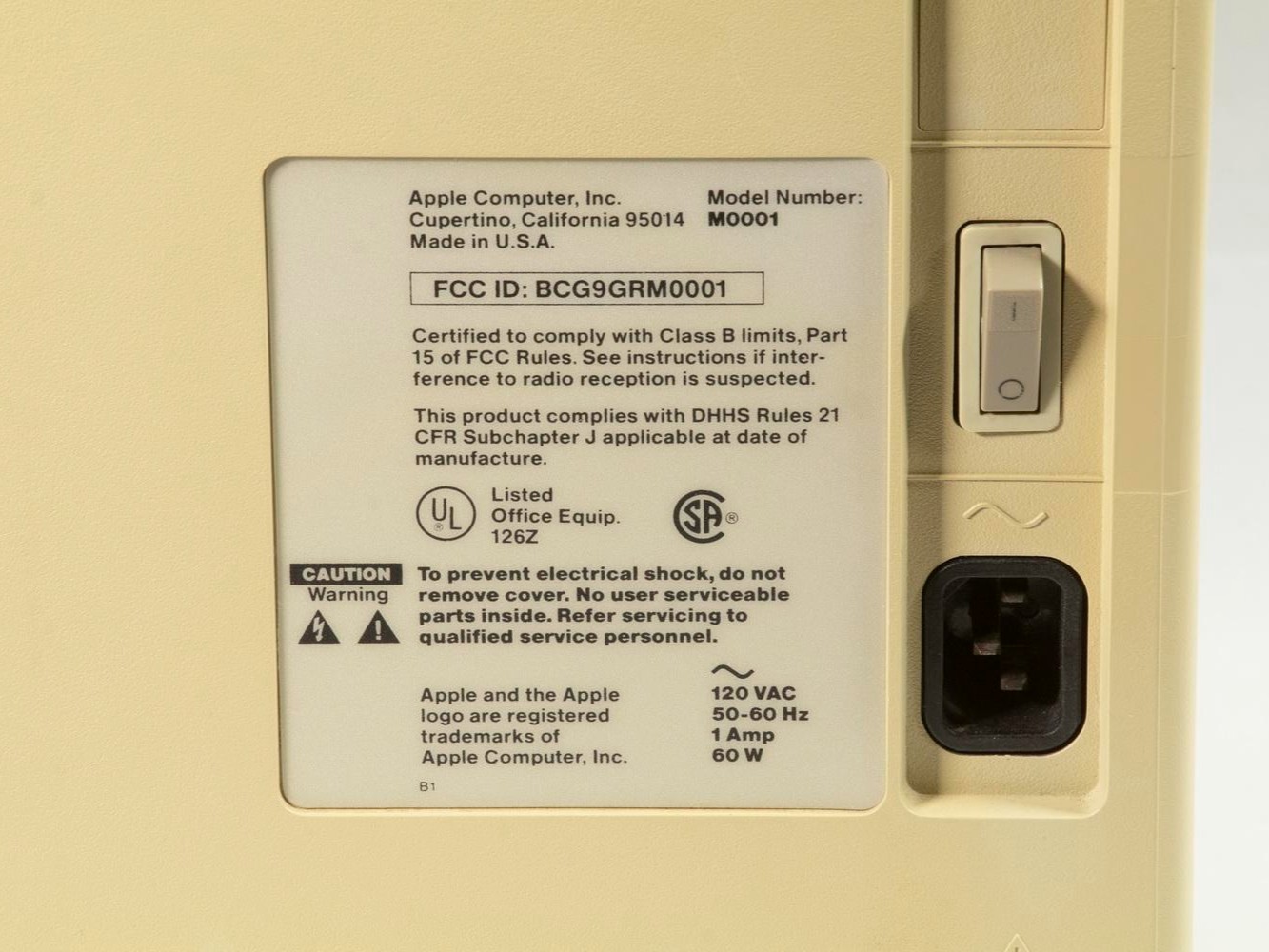 One of Apple's earliest Macintosh computers is up for auction