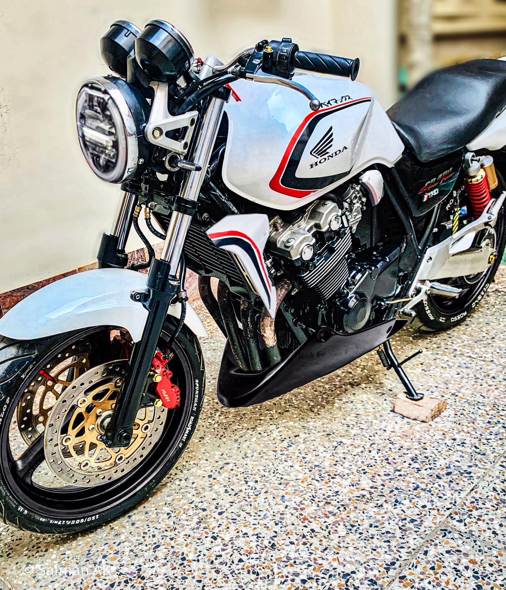 Will Spec 2 parts fit a Honda CB400 Super Four?