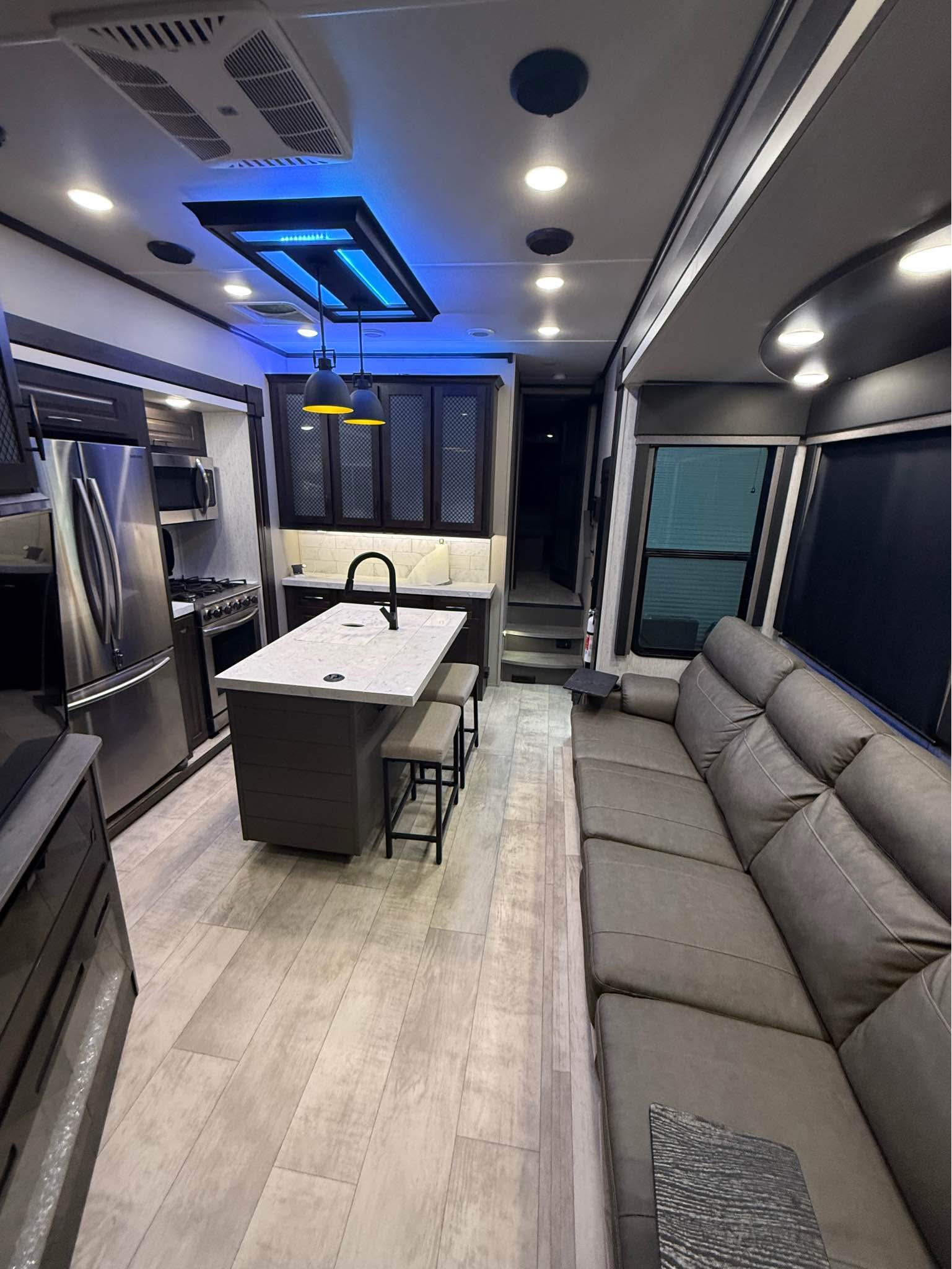 2021 Grand Design 381m - Commercial Vehicles - Jamul, California ...