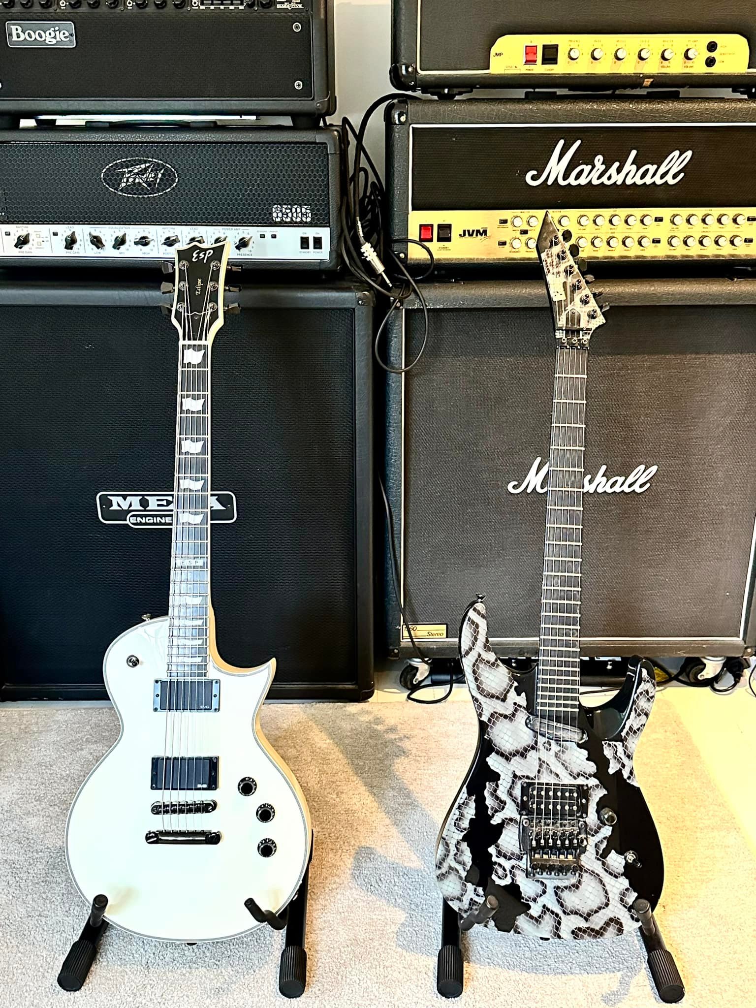 Hej guys! Thanks for letting me into the group! Some sweet guitars 