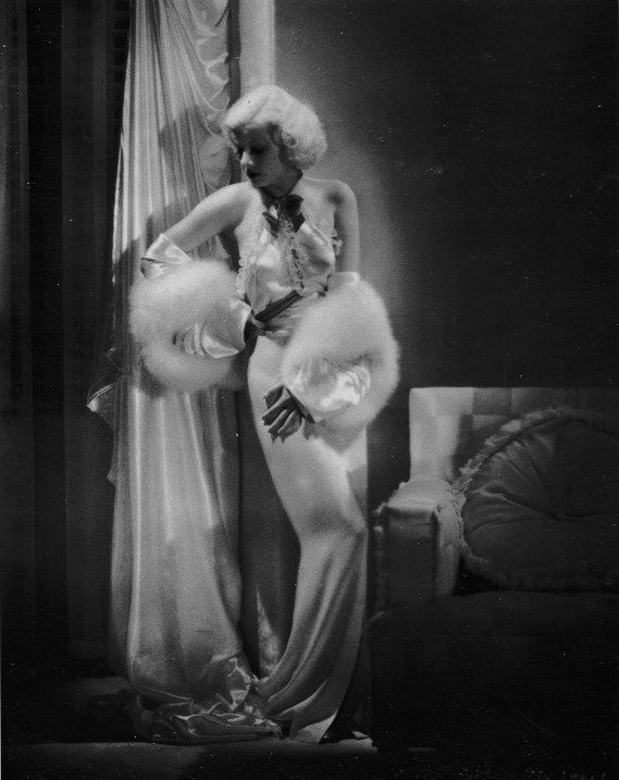 Jean Harlow, the iconic blonde bombshell of the 1930s, remains one