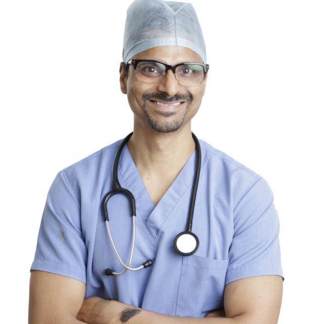 How is a blood clot (DVT) diagnosed? 🩸 In this reel, Dr. Venu Gopal ...