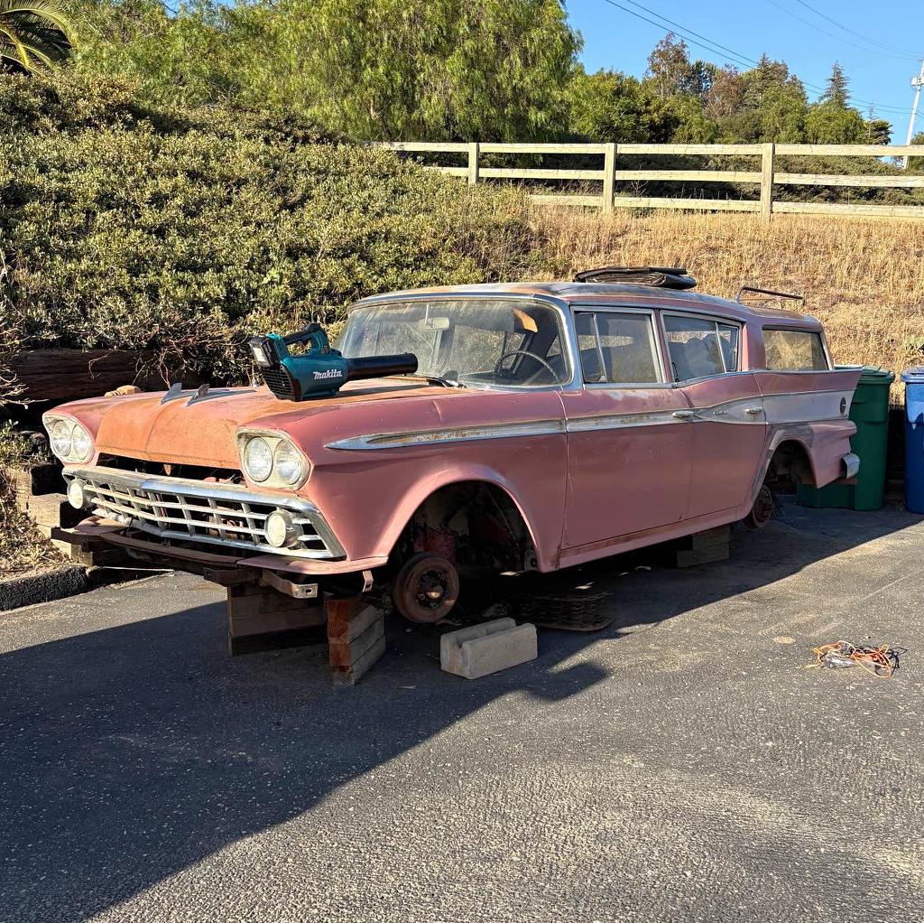 1959 AMC rambler AMC RAMBLER SUPER CROSS COUNTRY · Pink chrome