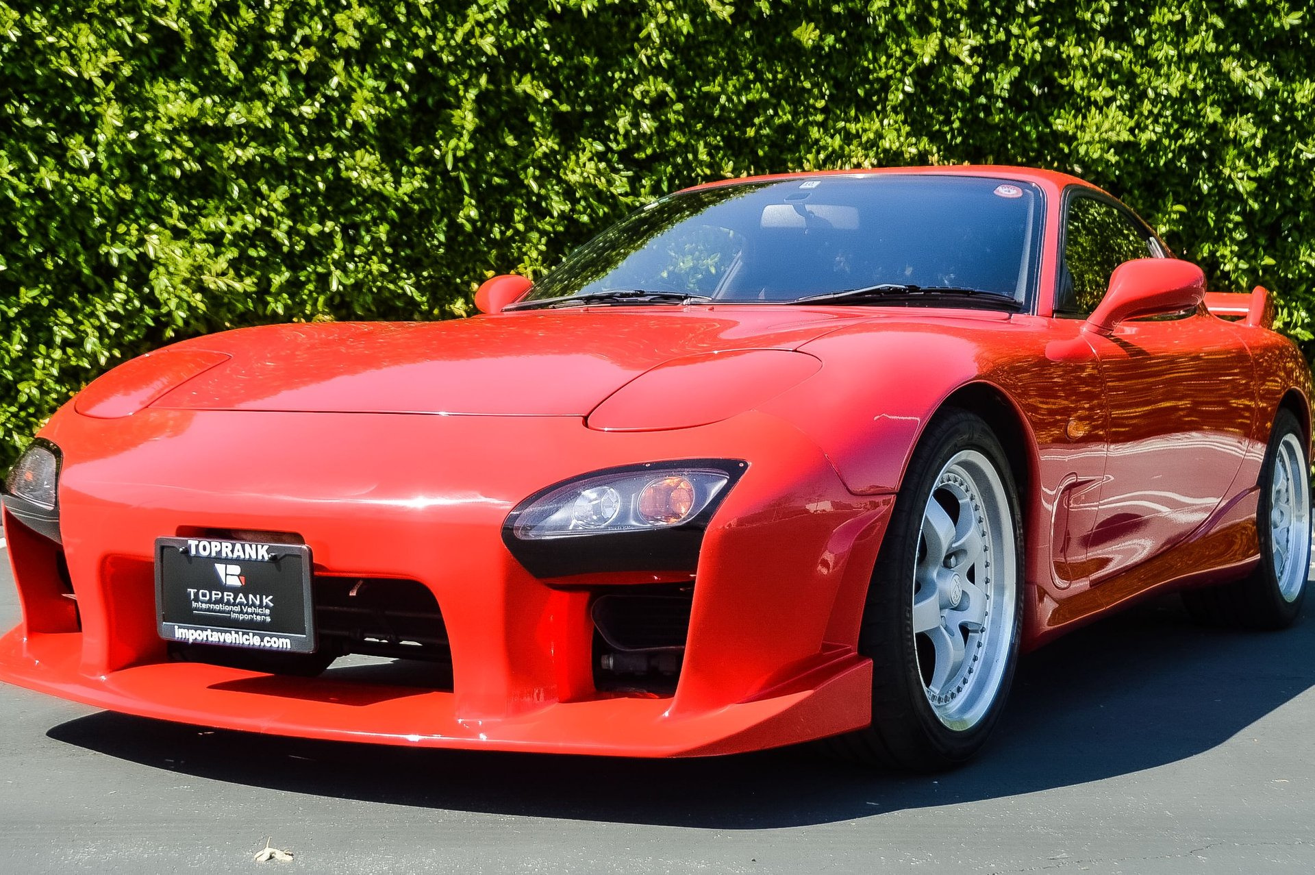 Howsäkt MAZDA RX-7 Type-R (FD3S) Red 1997 Mazda RX-7 Type R Red (RHD) Right Hand Drive 5-Speed Manual
