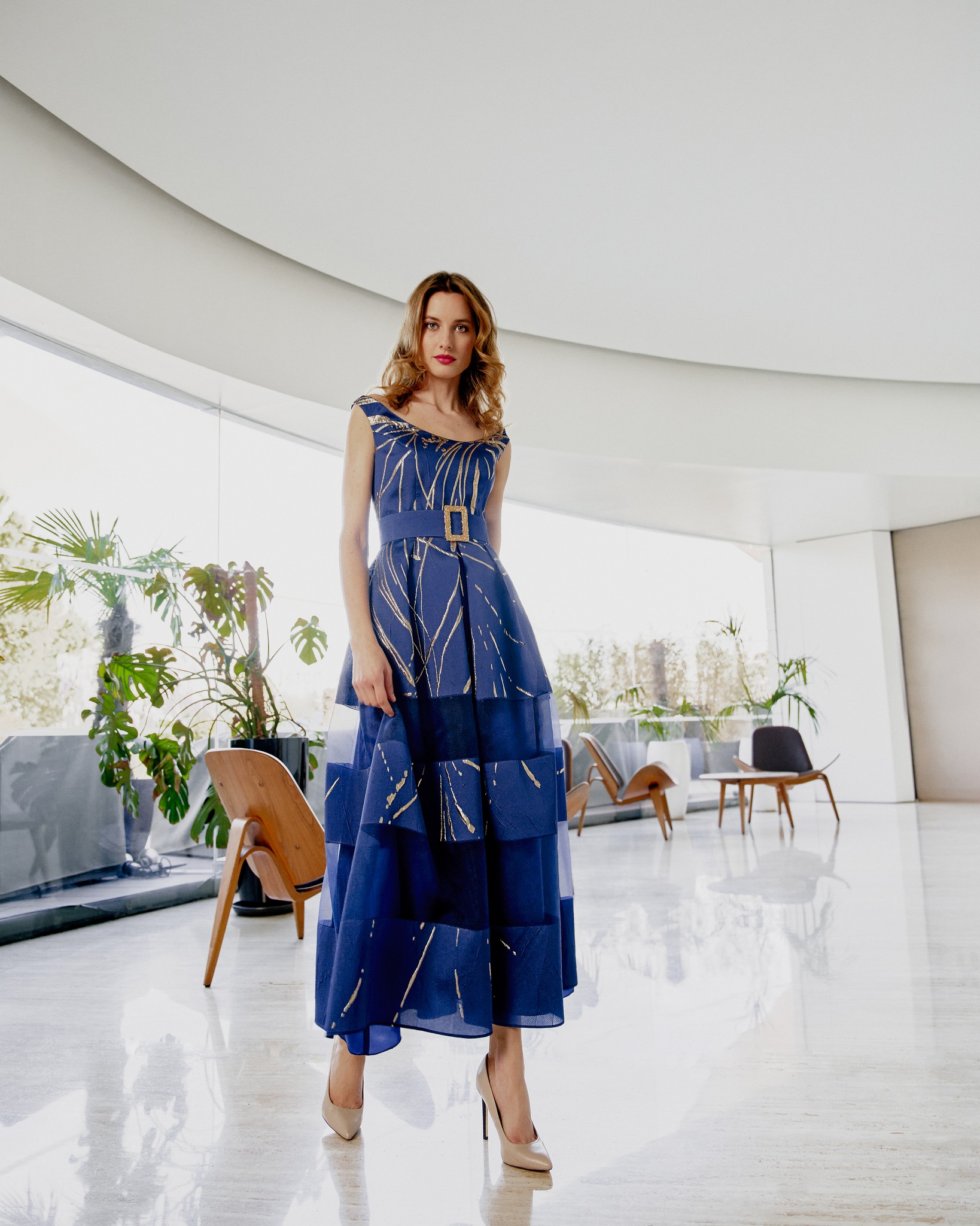 💙✨ Gabriela Sanchez Magic ✨💙 This Gabriela Sanchez fit and flare dress is a total showstopper 💫 Featuring a dipped hem, eye catching royal blue tone with polka dot detail, it's elegant