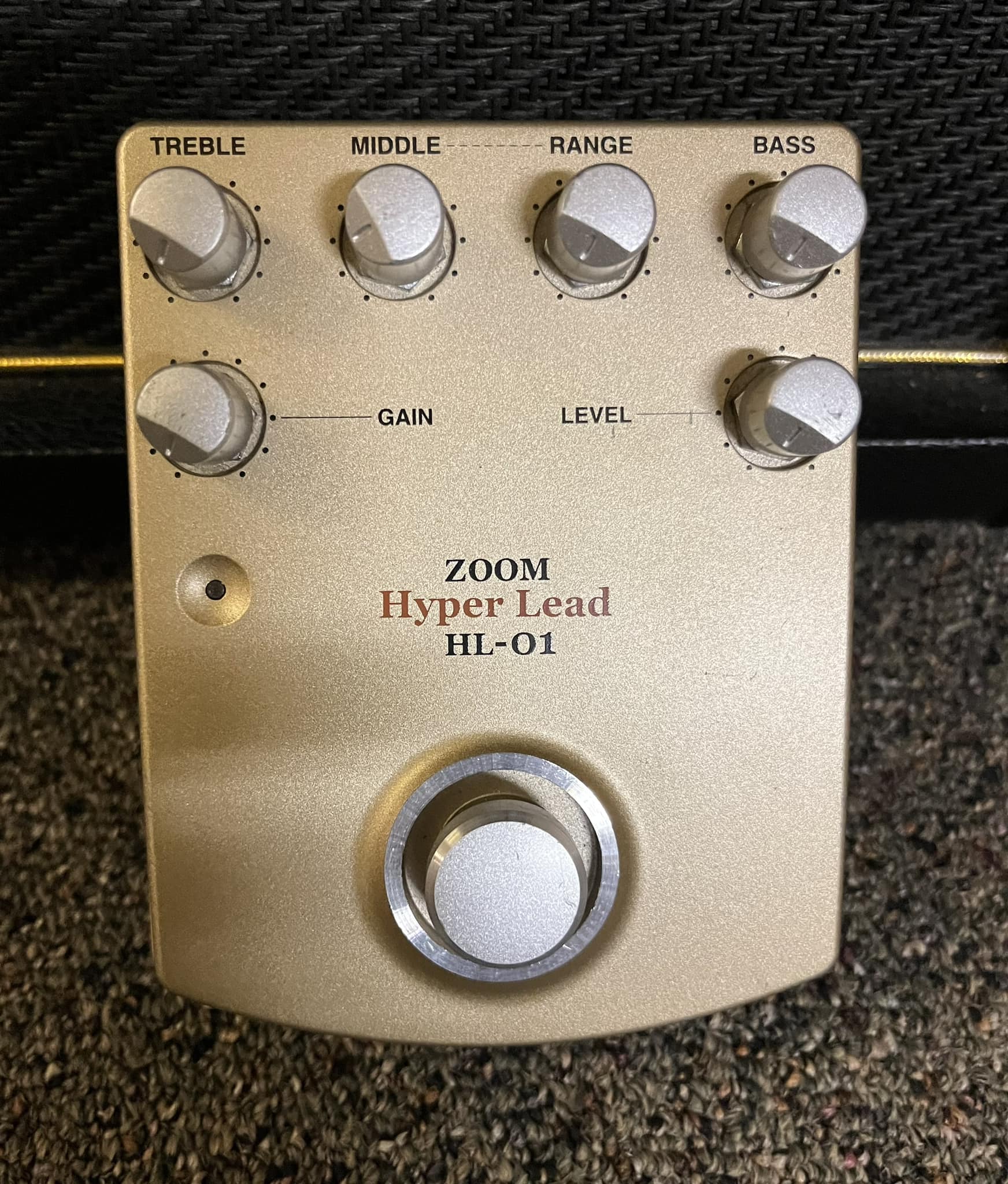 Completing pedalboard with Zoom HL-01 Hyper Lead and Hotone Octa