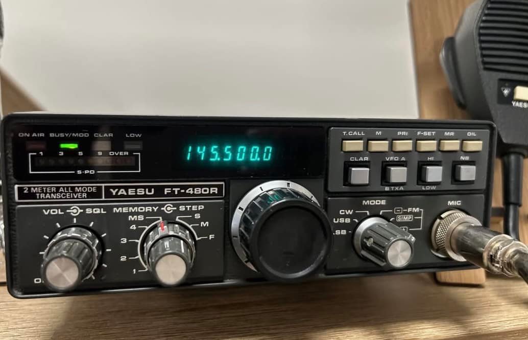 Yaesu FT-290R and FT-690R portable multimode radios