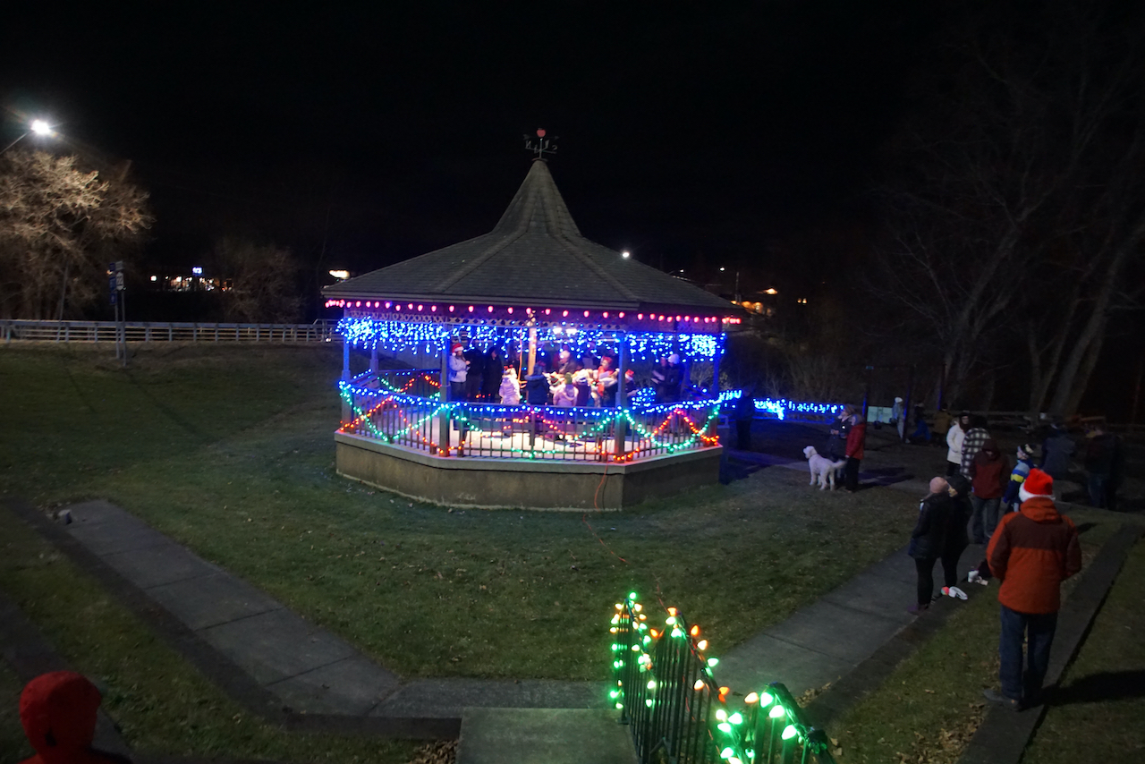 Peru Gazette - Peru’s Annual Christmas Tree Lighting will... | Facebook