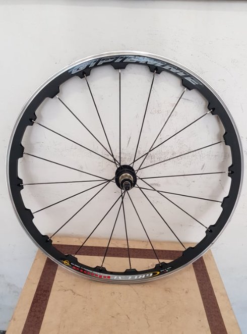 Ruota Posteriore 700C Tubeless Ready Con Cerchio Alex ATD470 E Mozzo Shimano RS470 - Per Bici Da Strada E Gravel