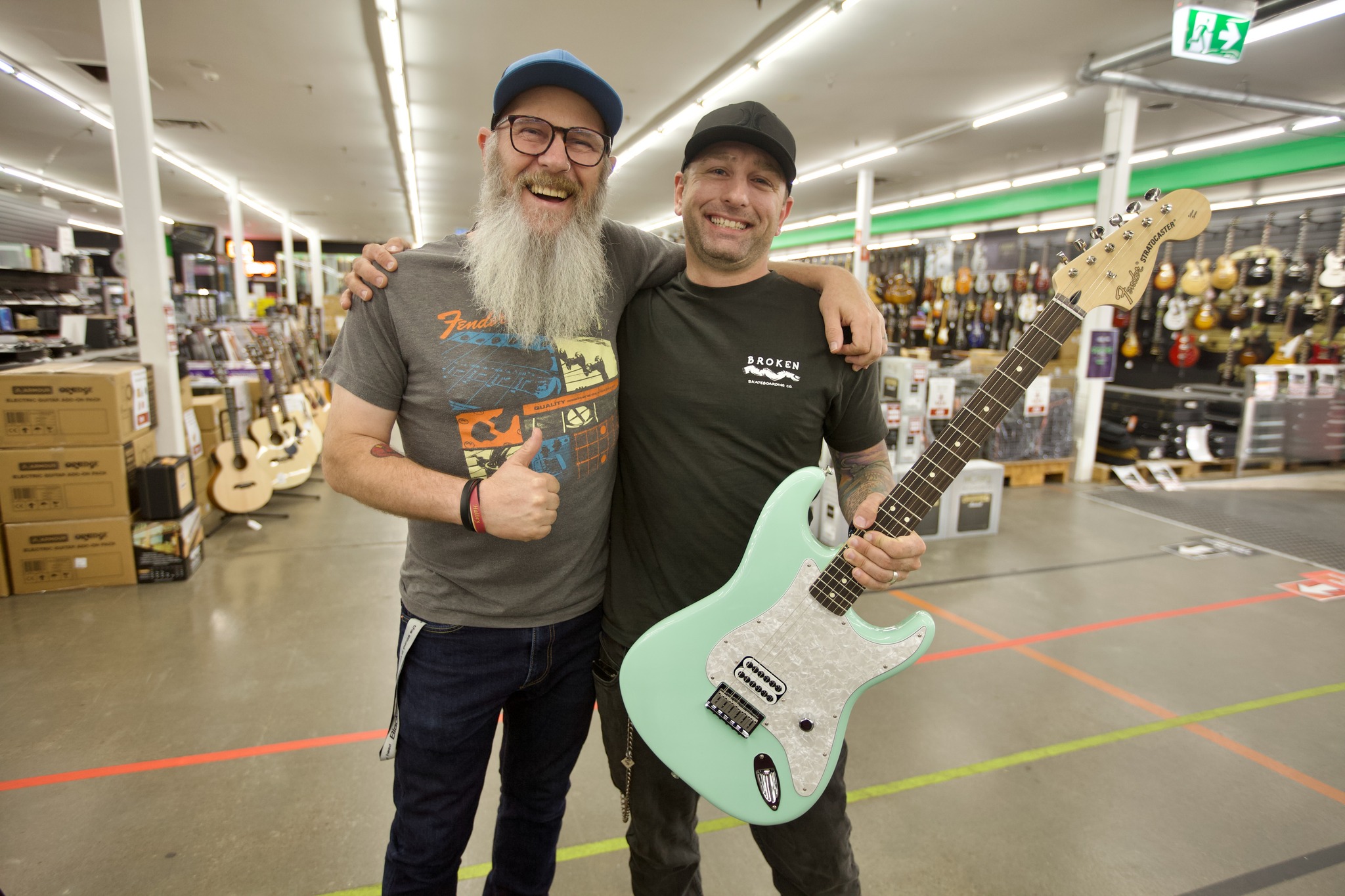 Musos - Micka from Greta is feeling this Tom Delonge strat! Its obvious ...