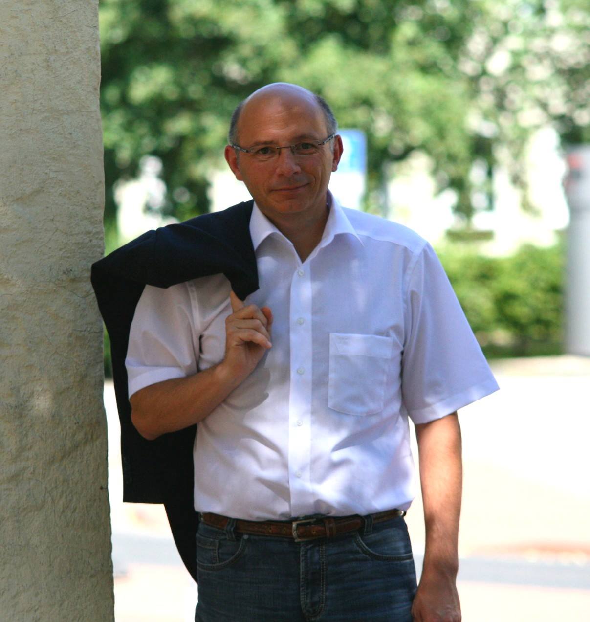 Frank B. Roth | Facebook