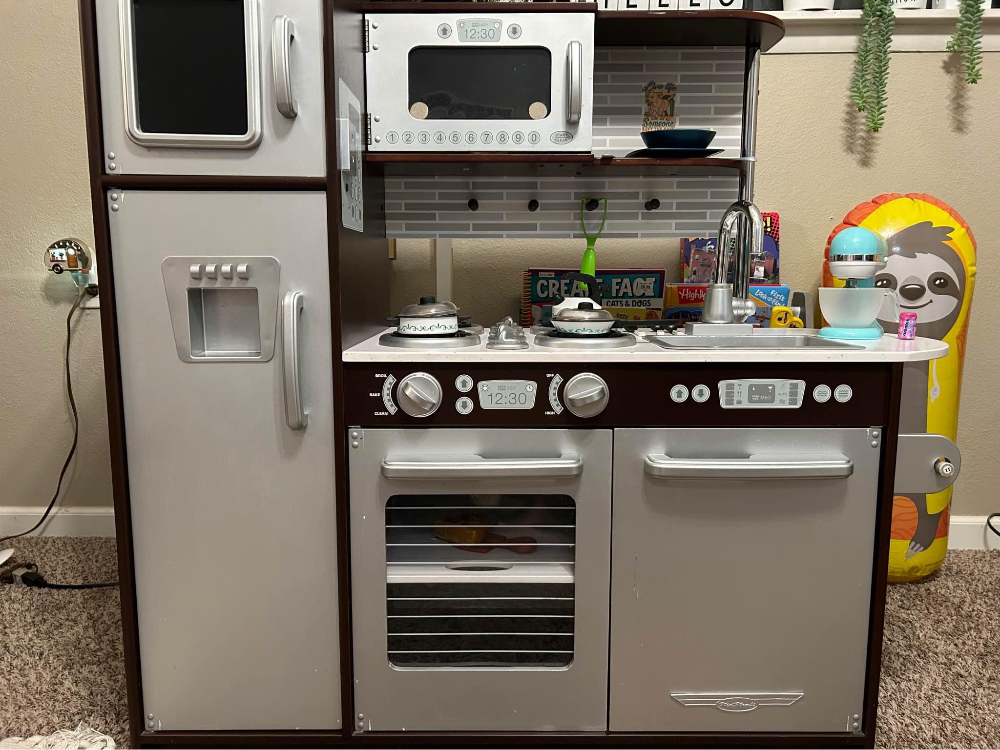 30 Piece Kidkraft Modern Espresso Kitchen KidKraft Kitchen Uptown Espresso