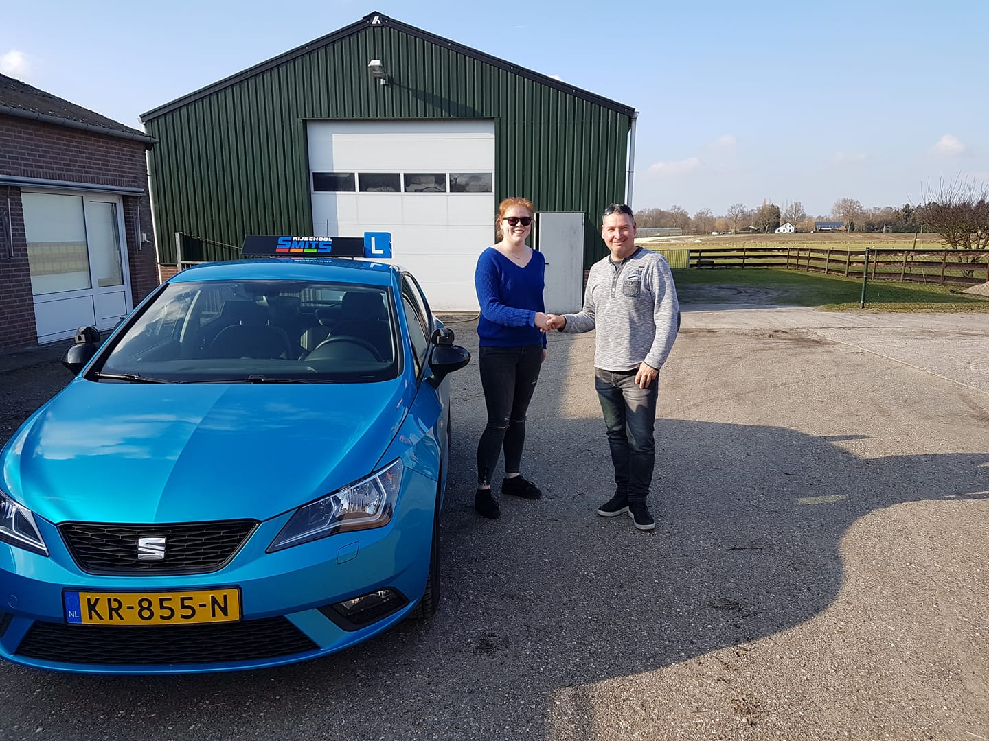 Rijschool Smits - Trots op Femke Peeters geslaagd voor je...