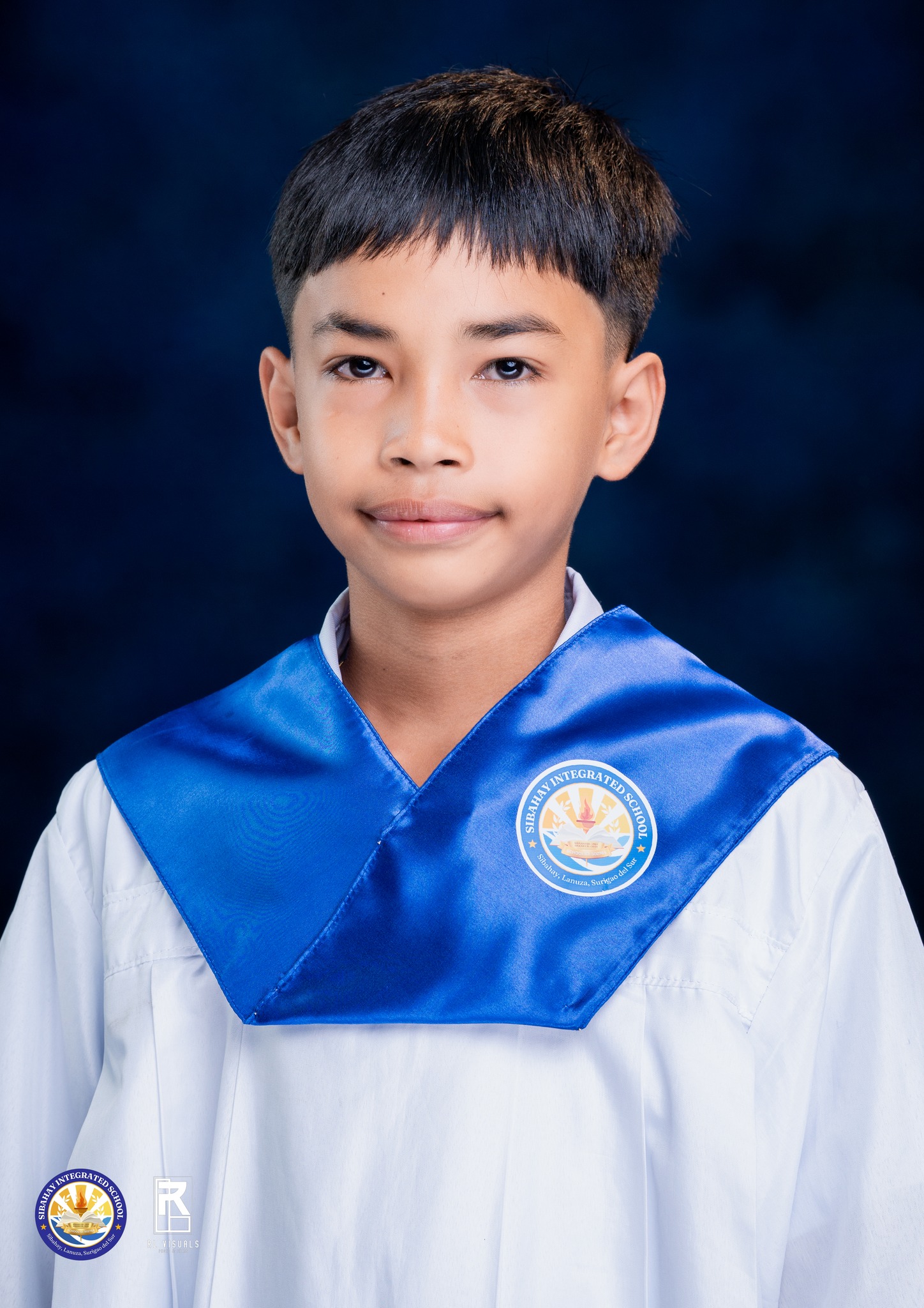 RL Visuals - GRADE 6 GRADUATION PORTRAITS Photo RL Visuals by Reggie ...