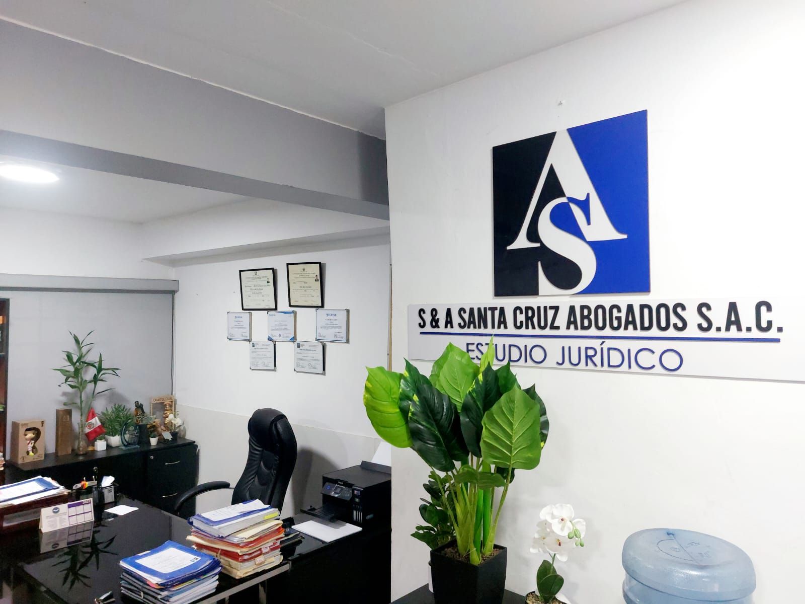 S&A SANTA CRUZ ABOGADOS sac