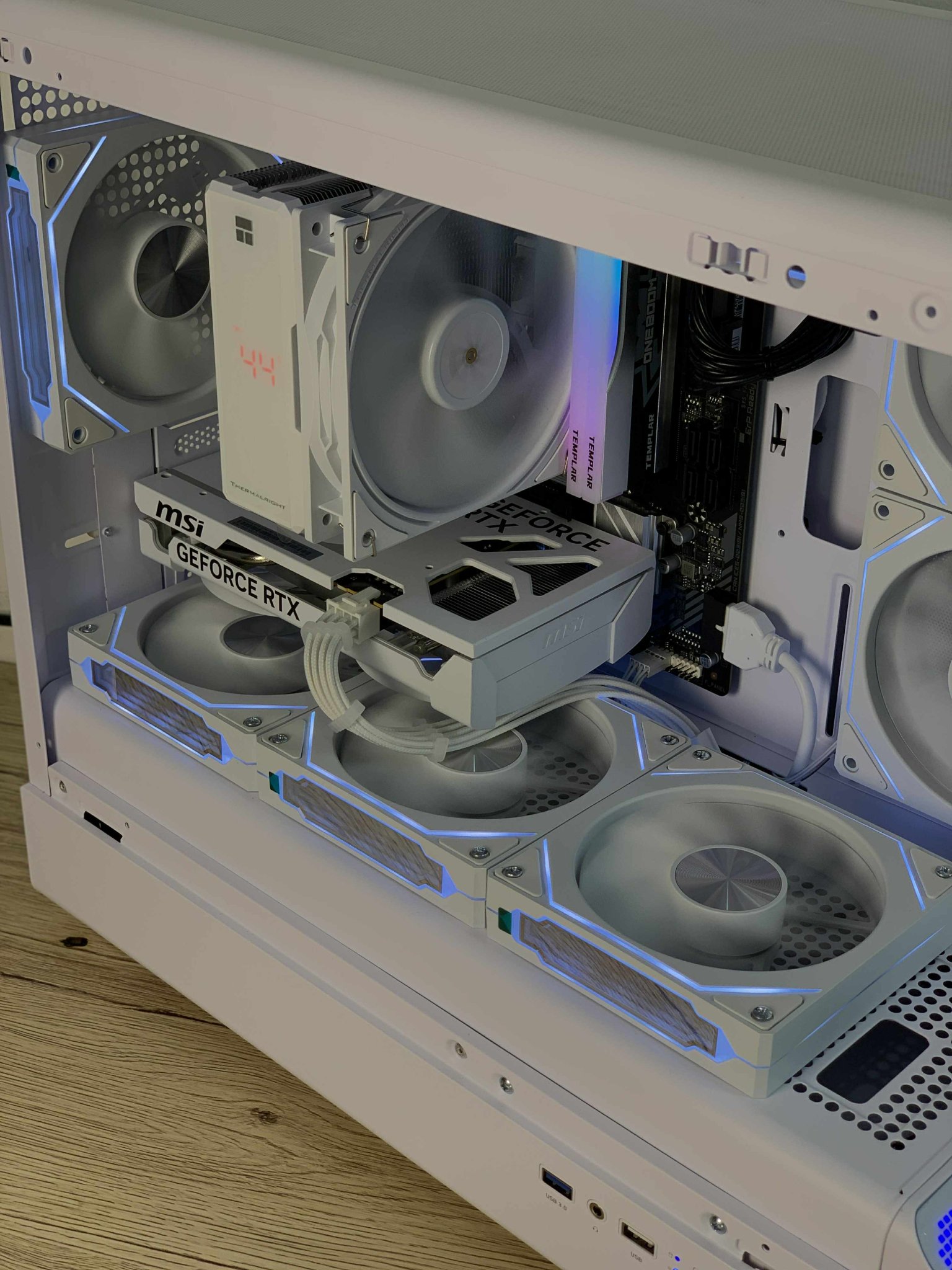 WHITE BUILD GAMING SYSTEM UNIT R5 7600X 32GB RAM DDR5 RGB 1TB SSD RTX ...