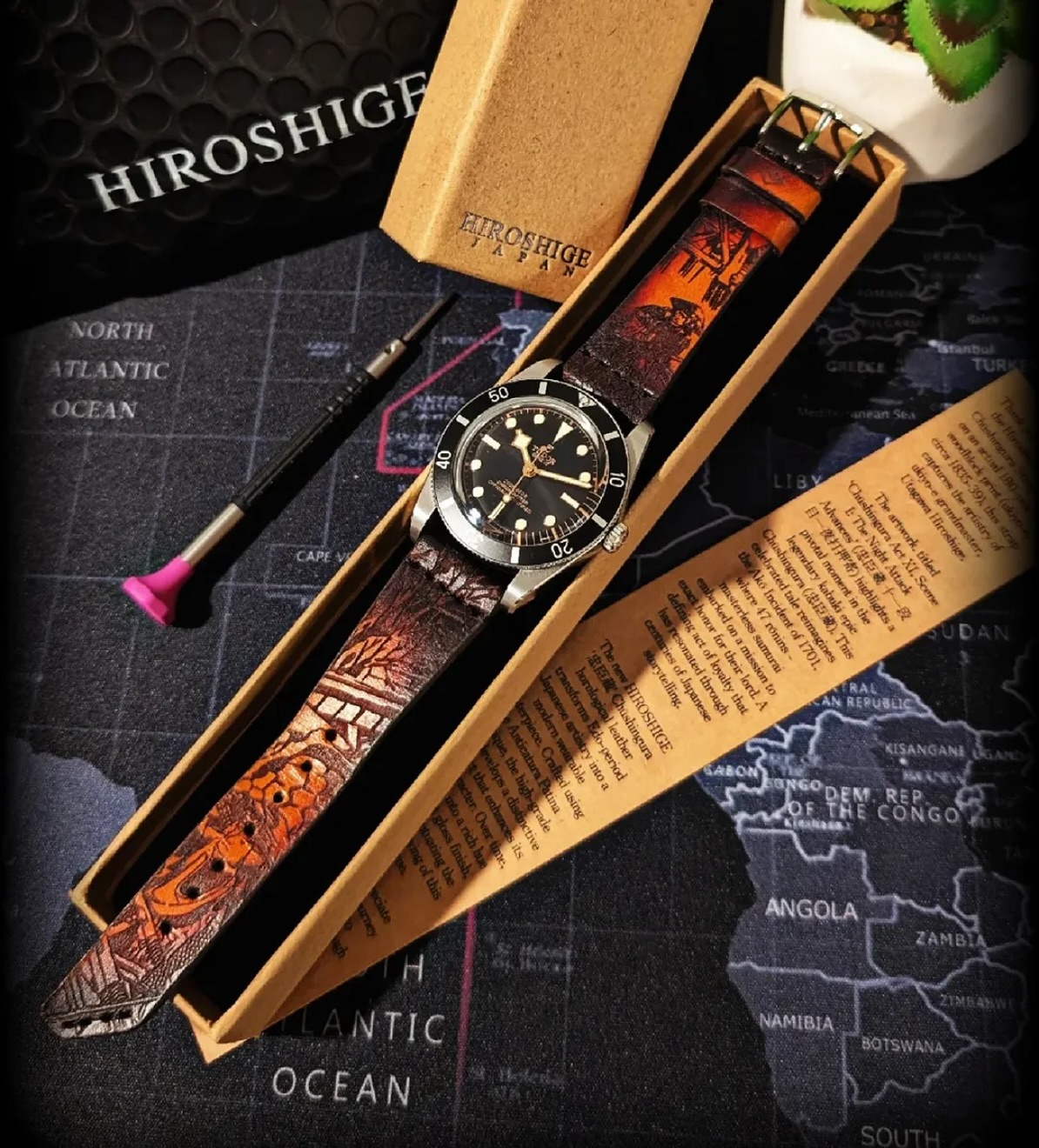 The new handmade Hiroshige strap from #kuronotokyo is made of