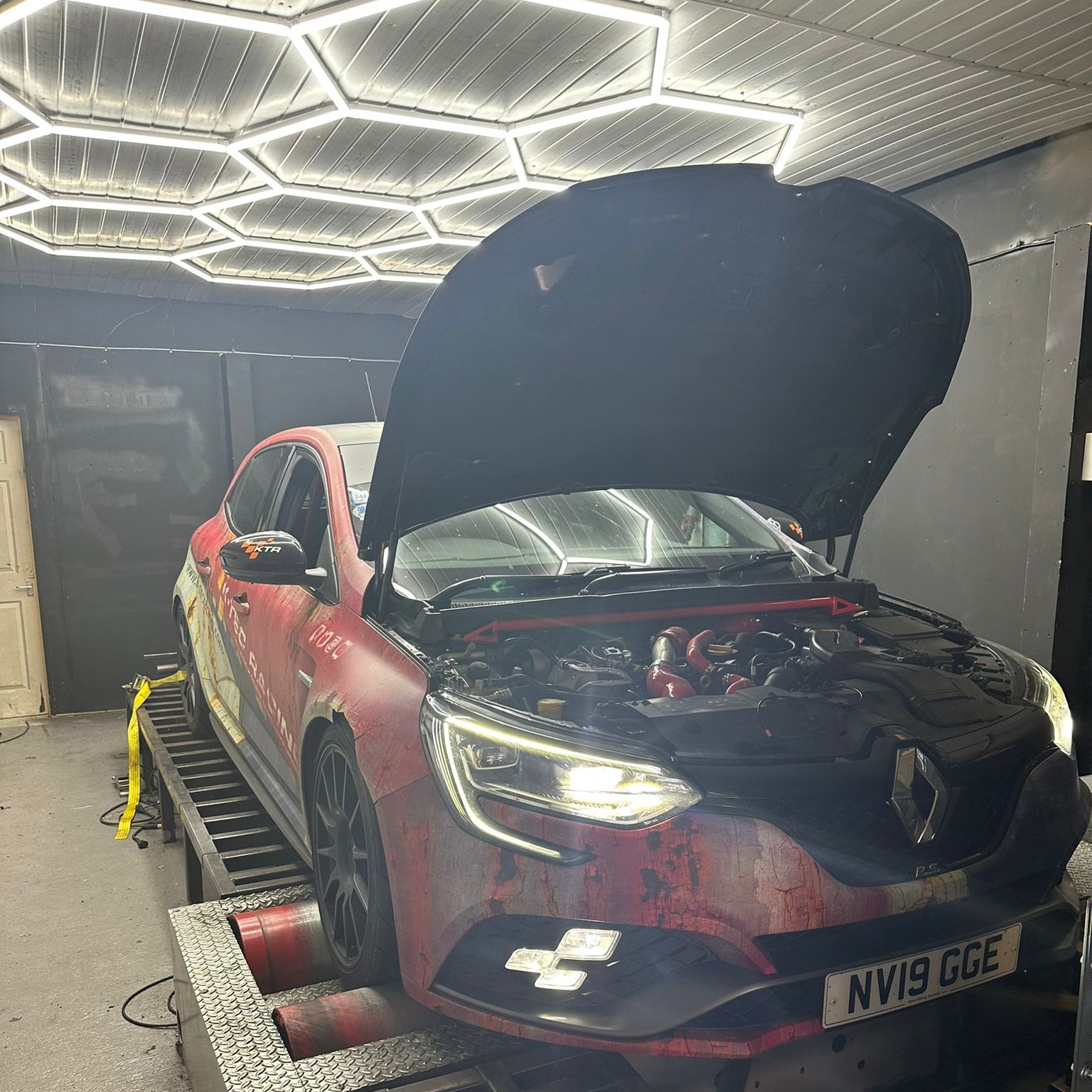 The KTR DEMO Megane 4RS gets some... - K-Tec Racing Ltd