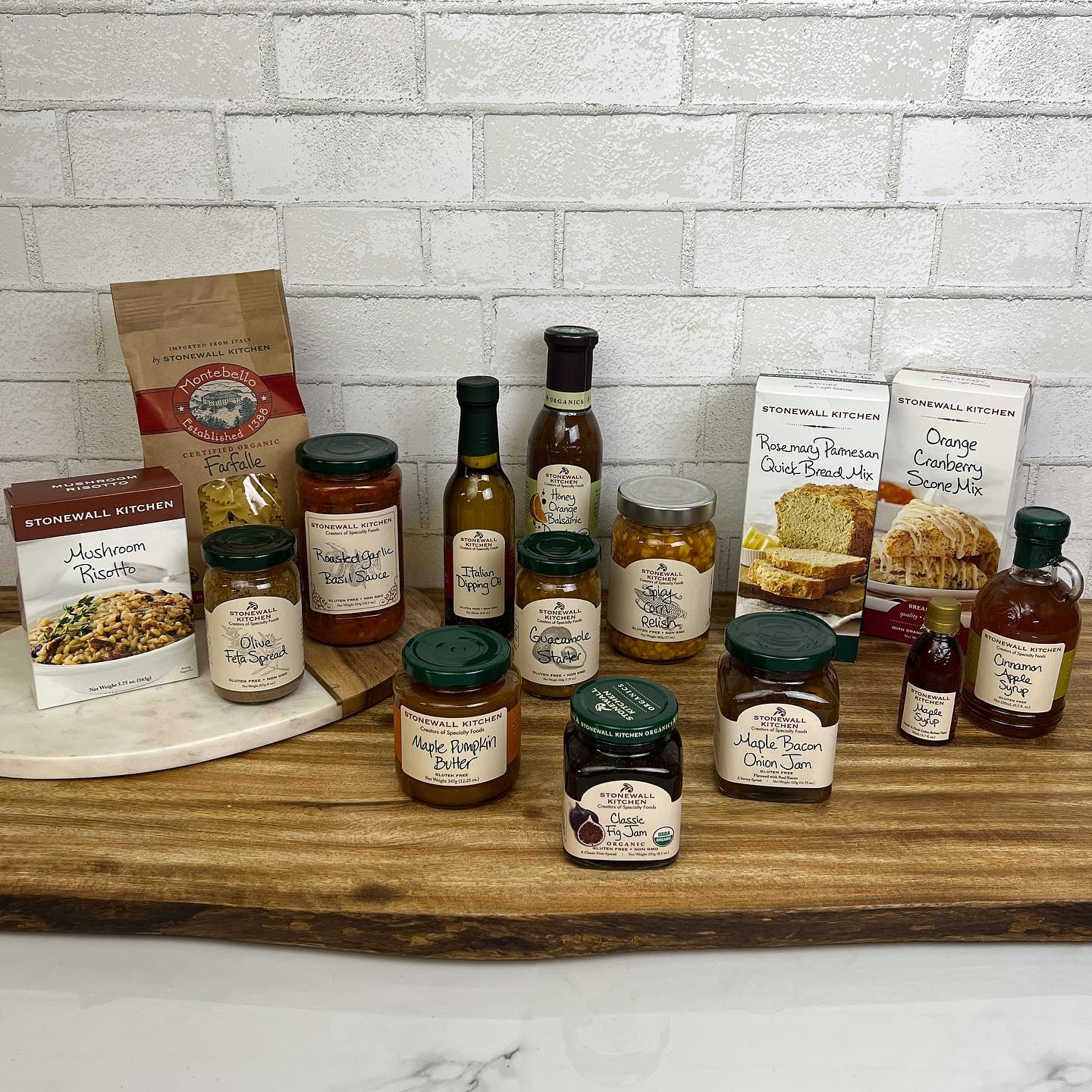 stonewall kitchen champagne shallot walnut dressing products 25% off in-stores $15Tab 6 Men's Christmas Party Dressing recipe Color:White