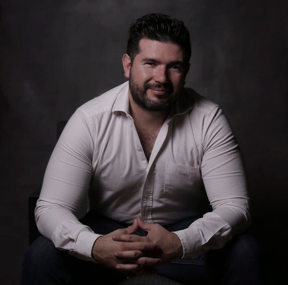 Adrián Ruiz Romo updated his cover photo. - Adrián Ruiz Romo