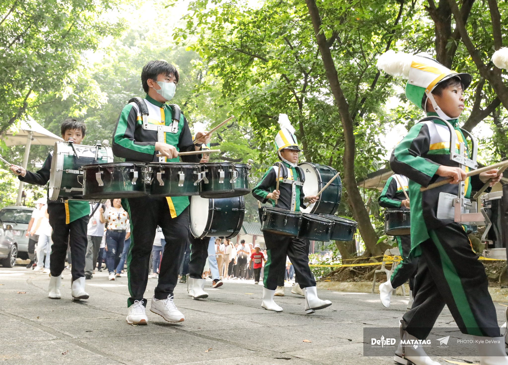 TINGNAN: Masayang ipinagdiwang ng... - DepEd Philippines