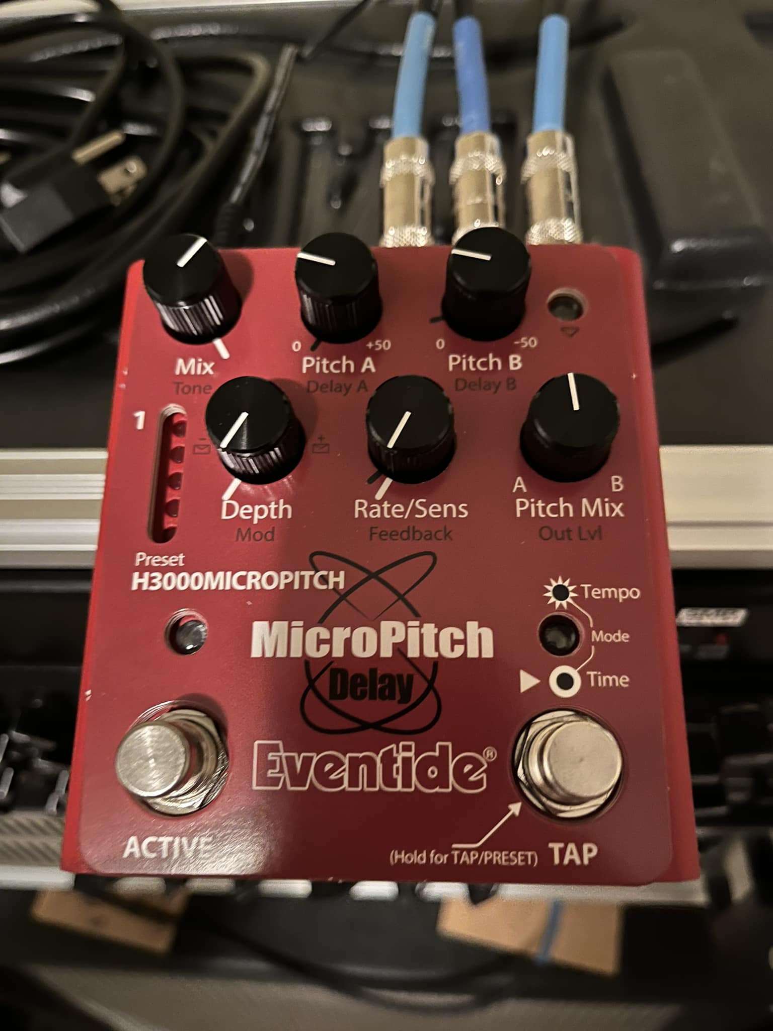 What is a similar preamp pedal to the Korg SDD 3000?