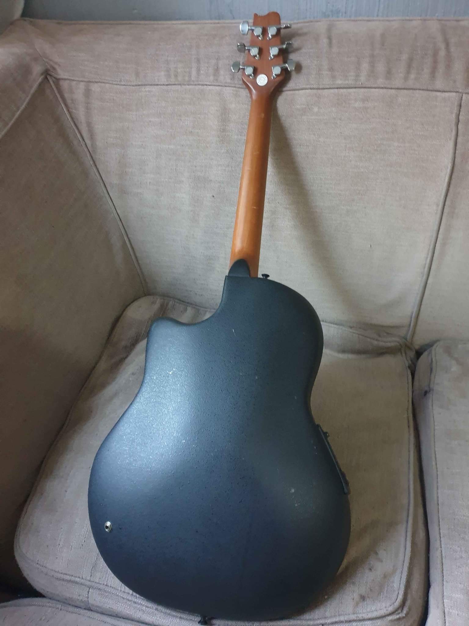 Craftman acoustic electric guitar. Model no.YR35BS FOR SALE