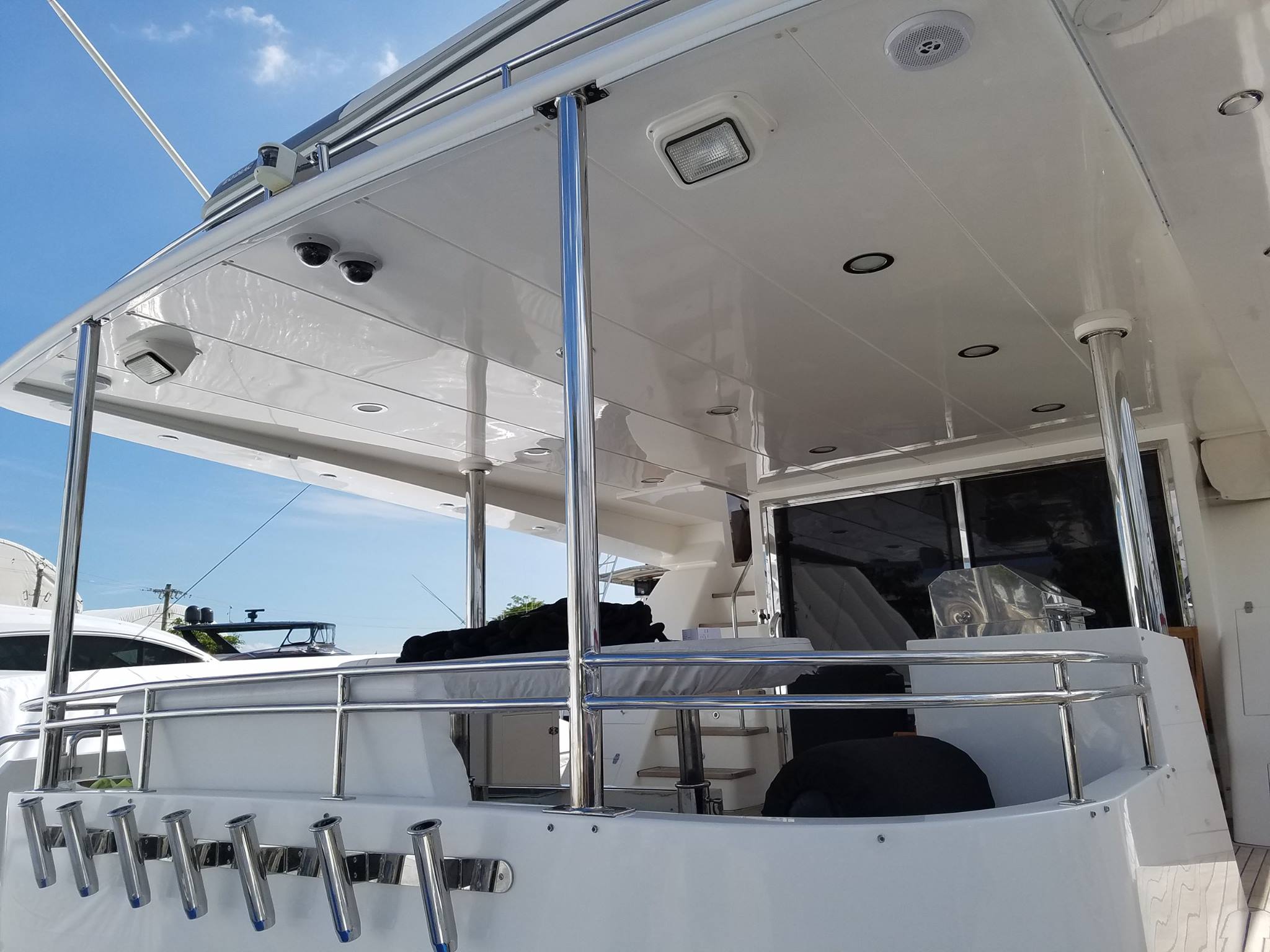 Custom Stainless steel aft railings - Custom Marine Technology