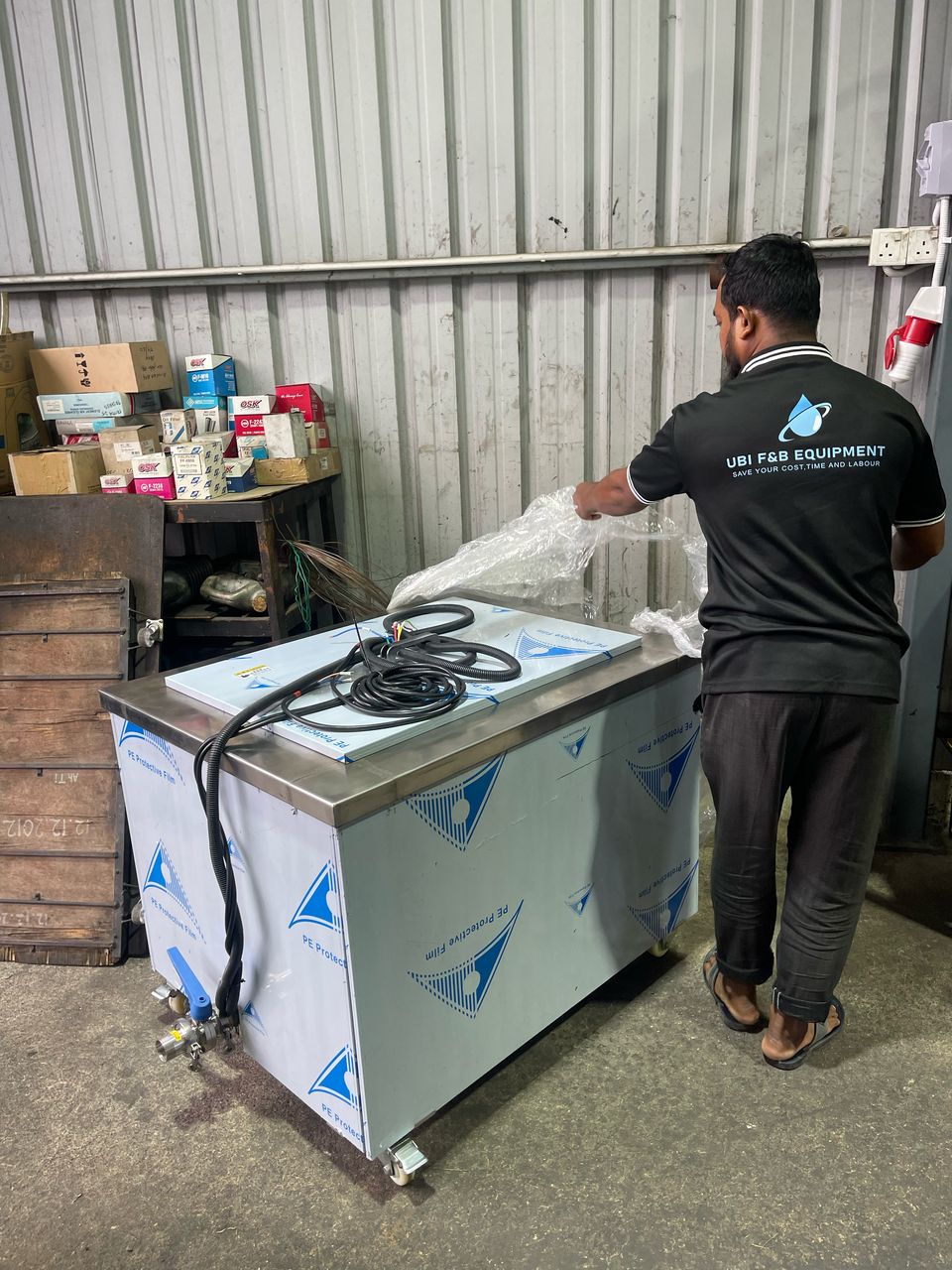 Ultrasonic Master - Commercial Ultrasonic Cleaning Machine 工业超声波清洗机
