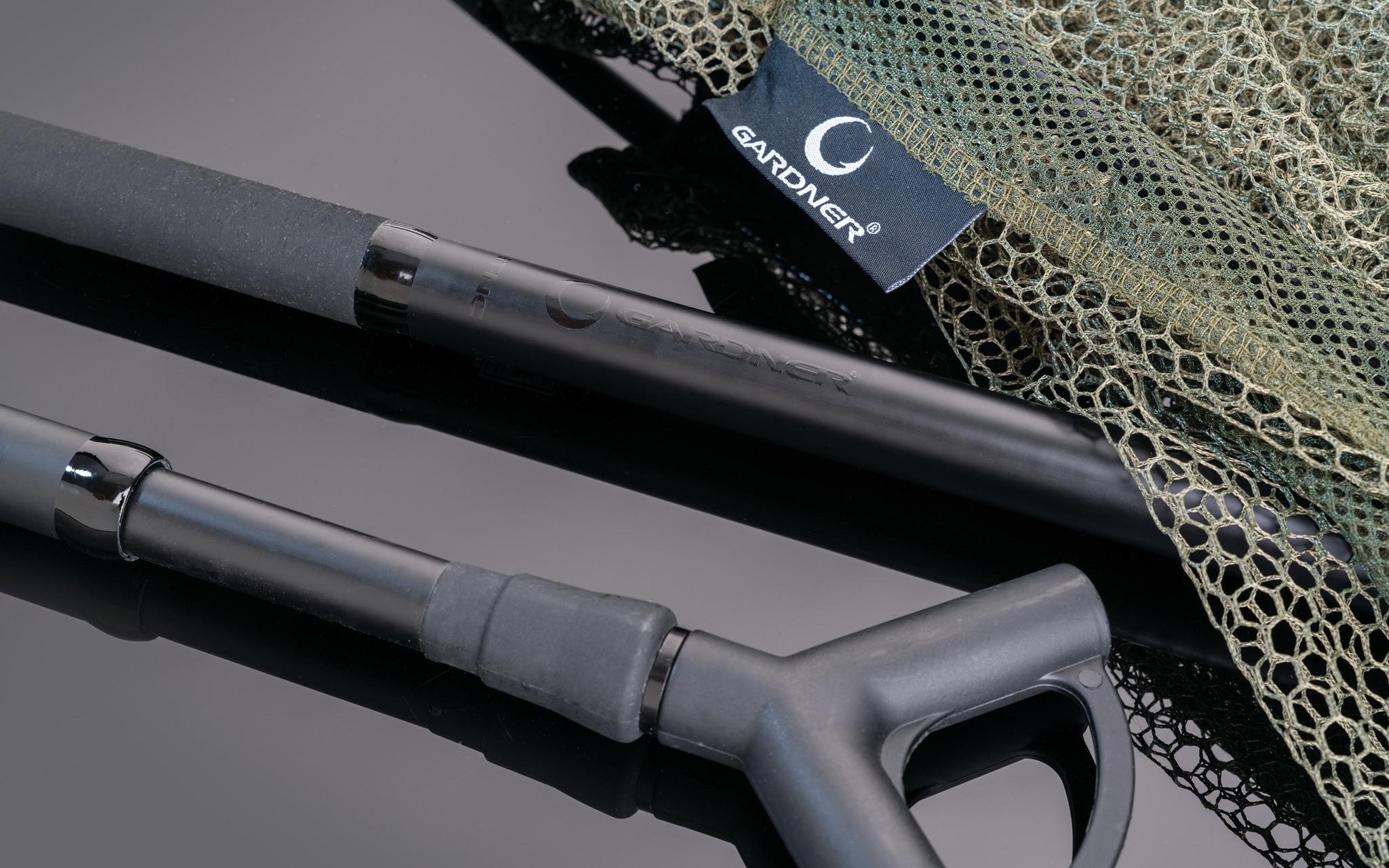 Gardner Tackle - The Gardner GTNC - Compact landing net...