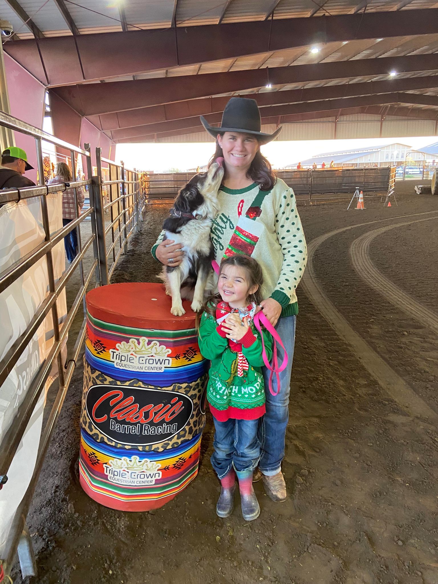 Santa and the Grinch were a HIT!!!... - Classic Barrel Racing | Facebook