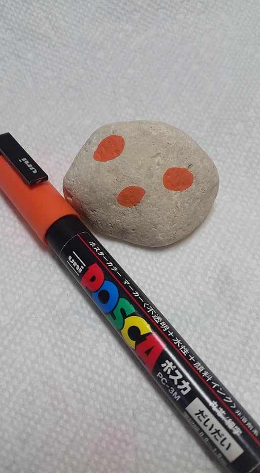 Rocan - Start with whatever color you want and randomly draw circles ...